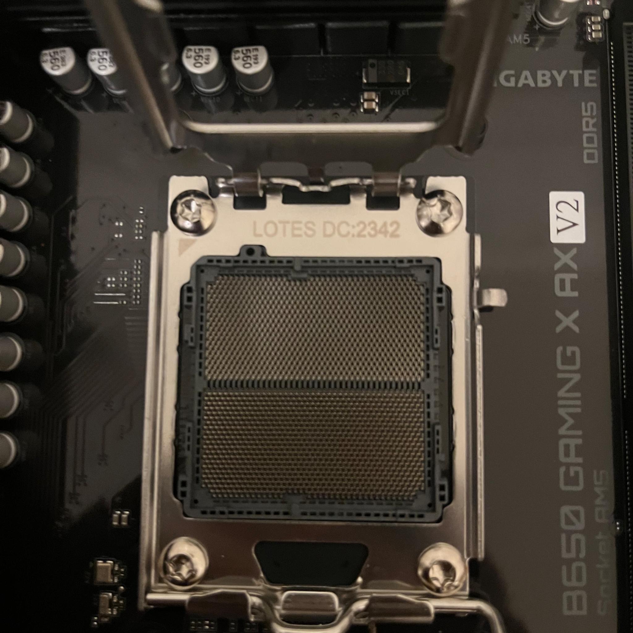 GIGABYTE B650 Gaming X AX V2(DDR5, AM5)