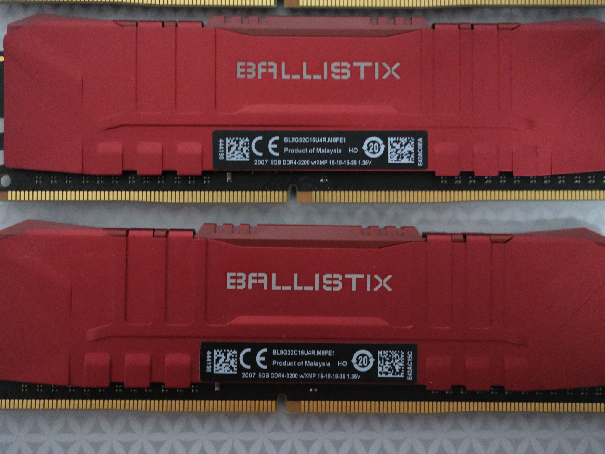 32 GB DDR4 Crucial Ballistix 3200MHz