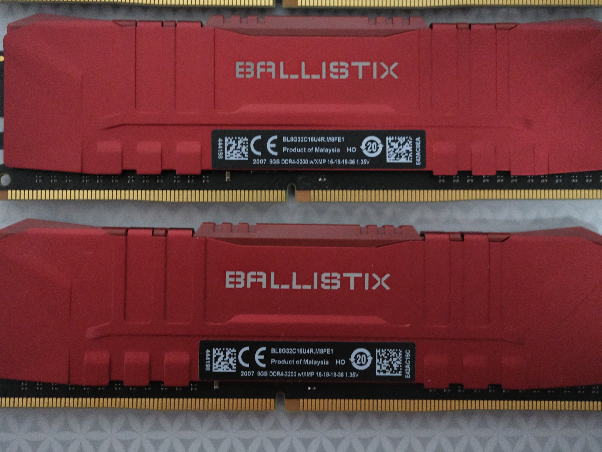 32 GB DDR4 Crucial Ballistix 3200MHz