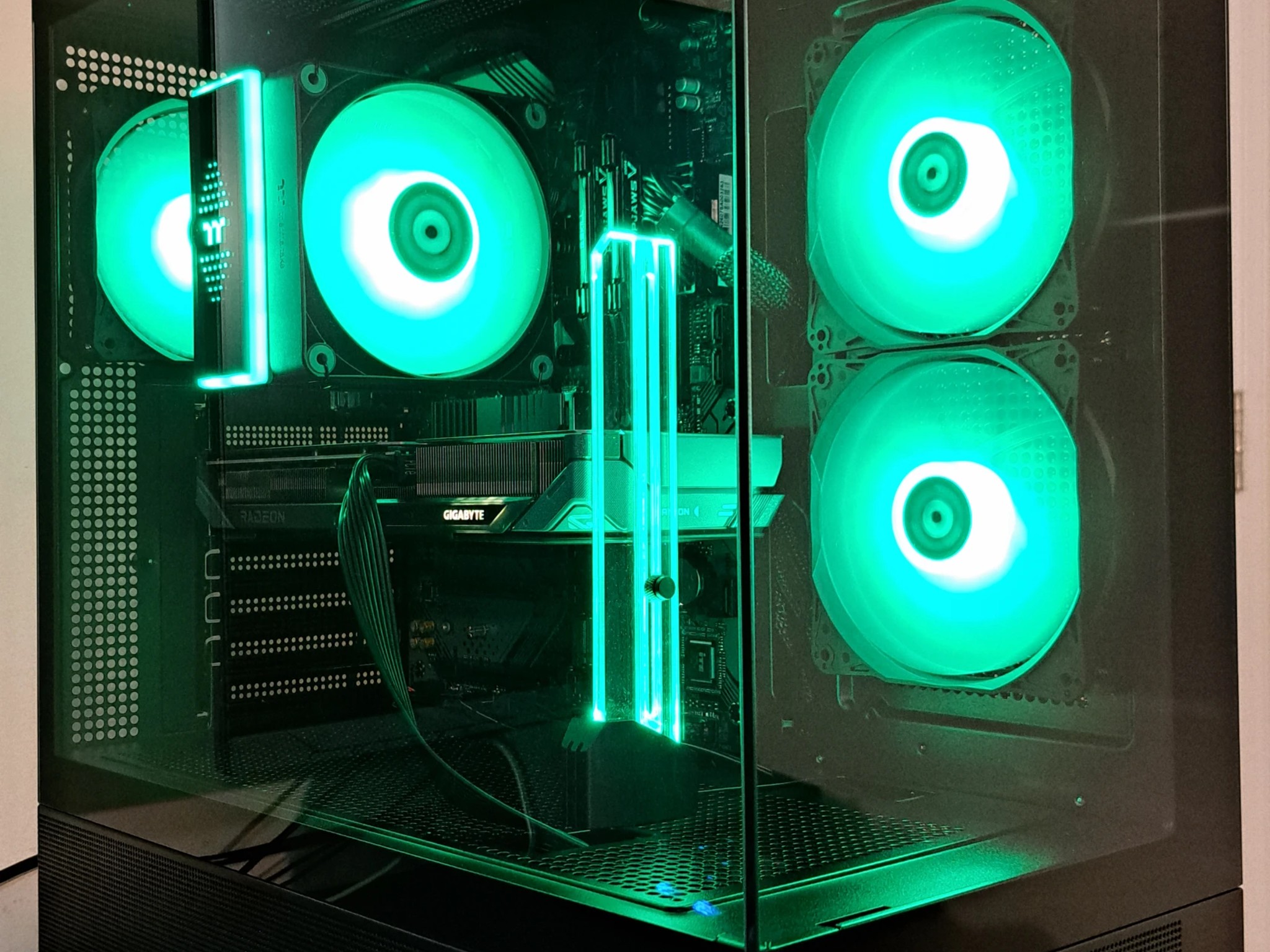 AM4 Mid-Range Gaming PC - Ryzen 5 5500 | RX 9060 XT 16 GB | 16 GB RAM | 1 TB NVMe