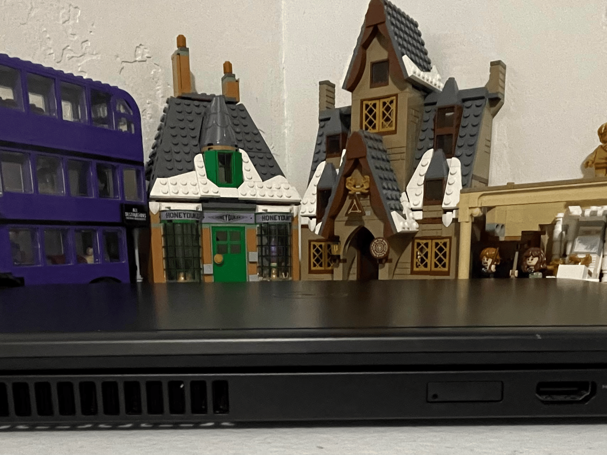 Dell Latitude 5491 - Business Class Laptop