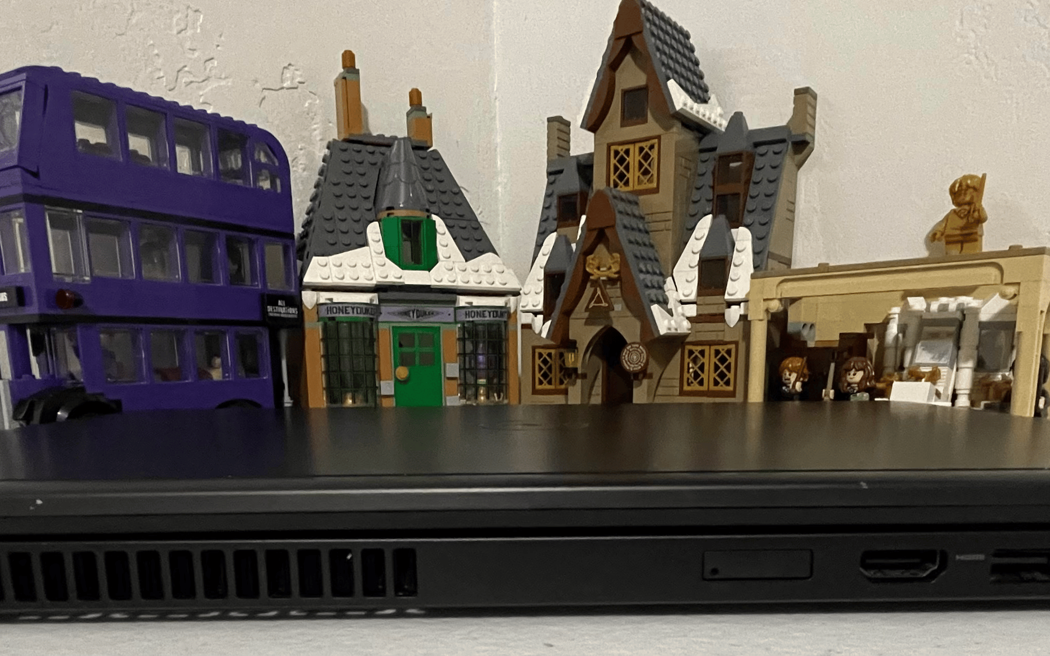 Dell Latitude 5491 - Business Class Laptop