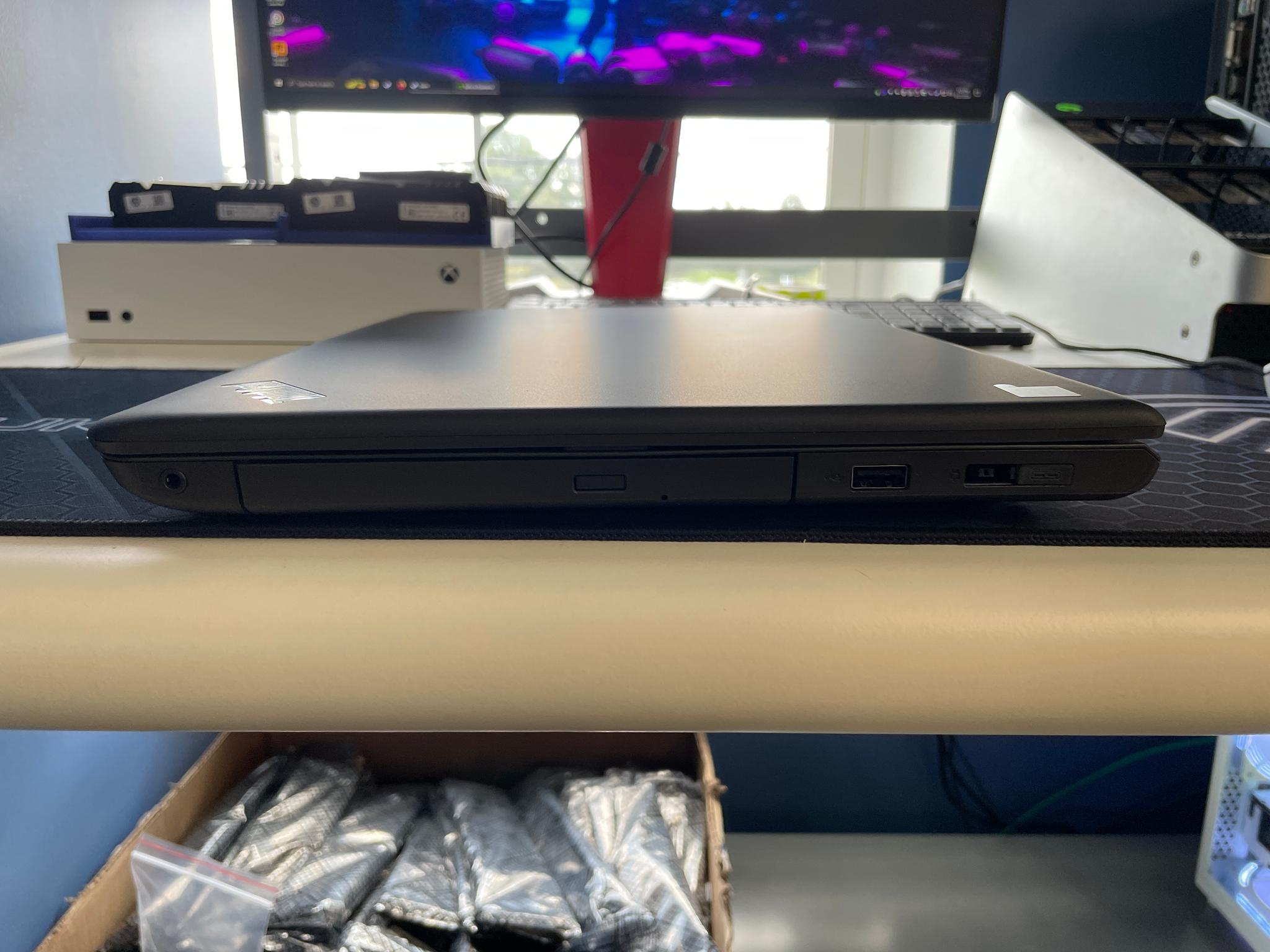 Lenovo Thinkpad E555