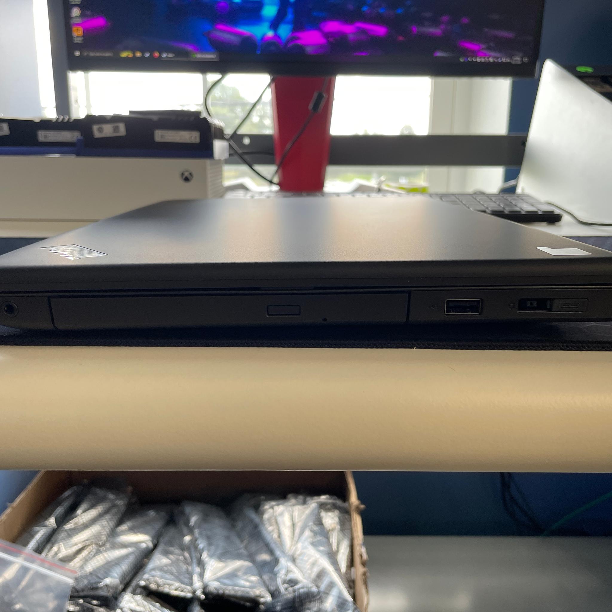 Lenovo Thinkpad E555