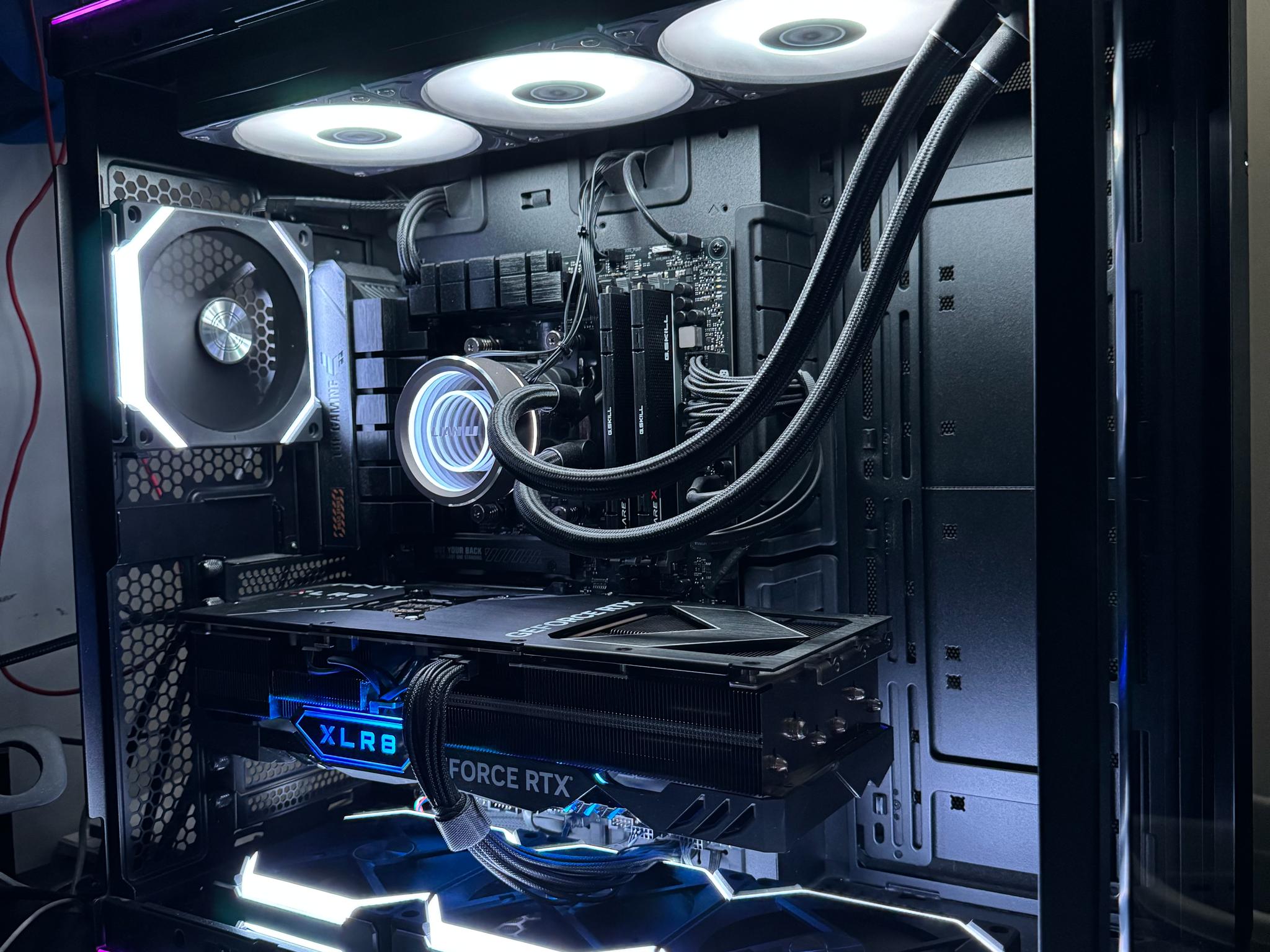 RTX 4080 super Ryzen 7 7800x3D Custom Gaming PC !