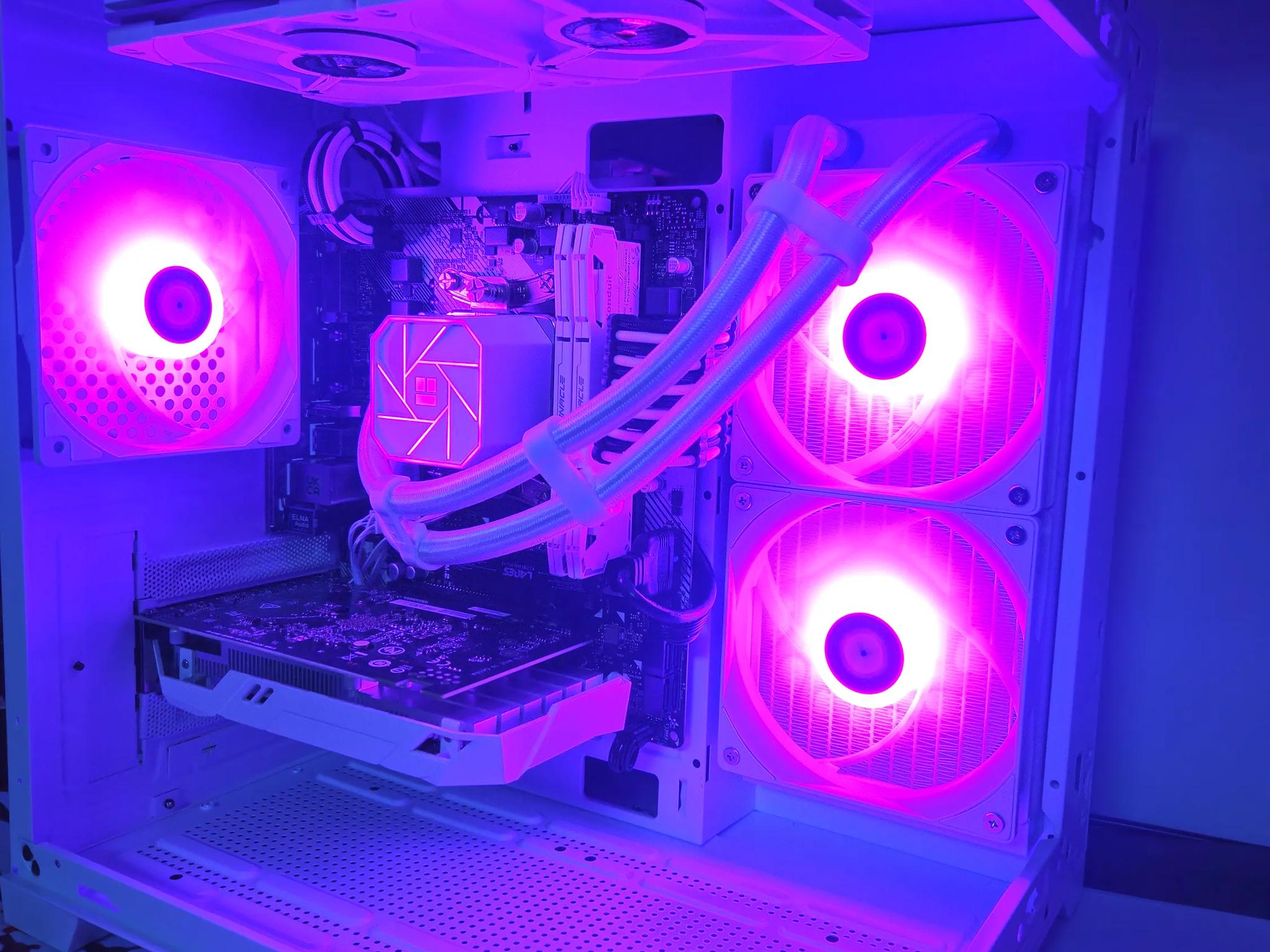 Arctic RIG Ryzen 5 / 16GB / 1TB SSD / RTX 3050