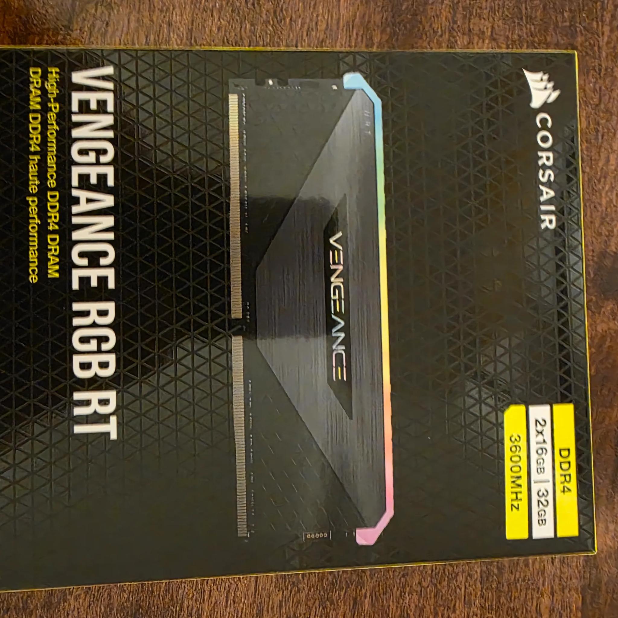 Corsair Vengeance RGB RT 32 GB (2x16) DDR4 3600MHz