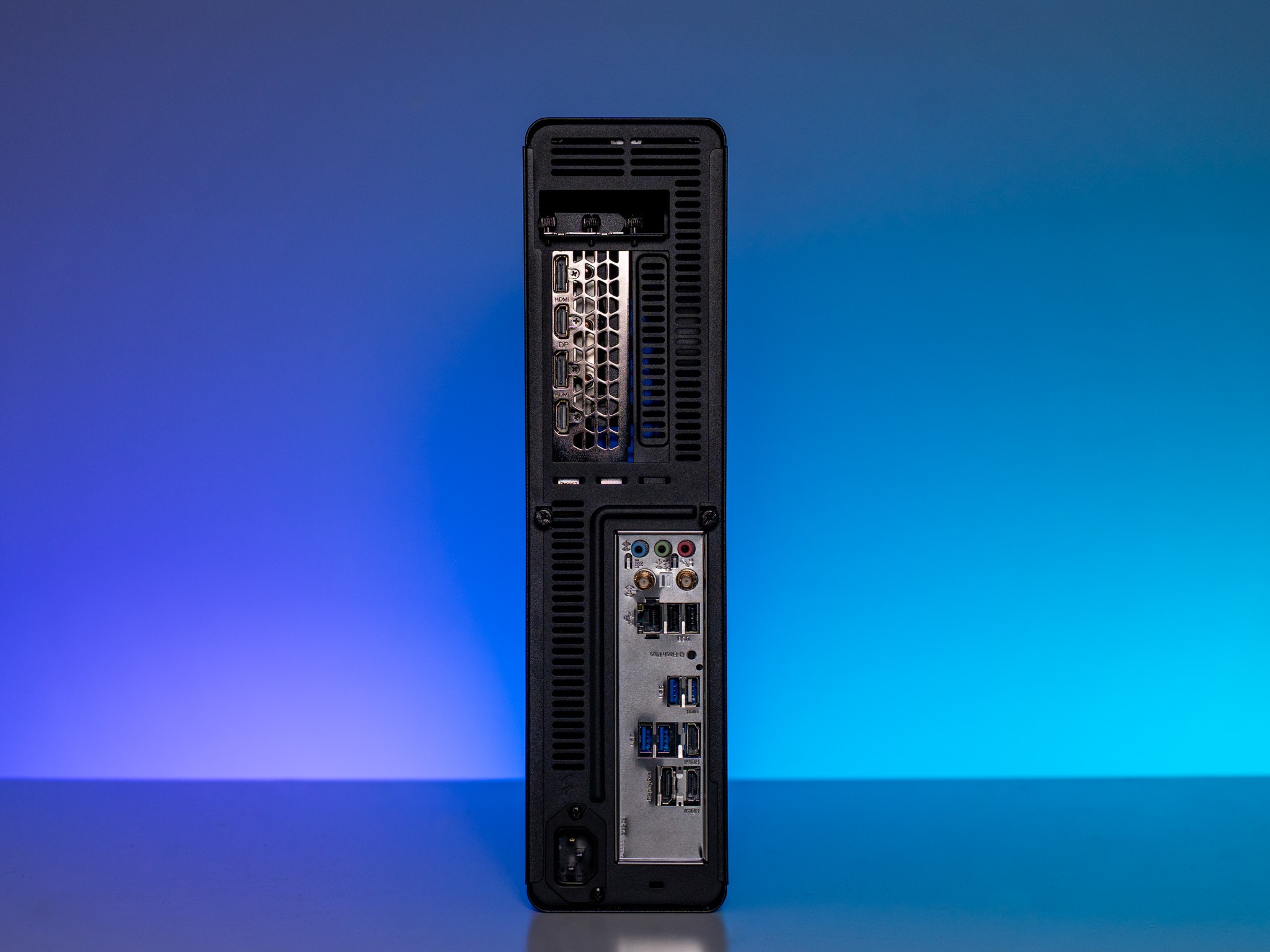 Slim Mini-ITX Gaming Build | Fractal Design Ridge | Ryzen 5 | RTX 3060