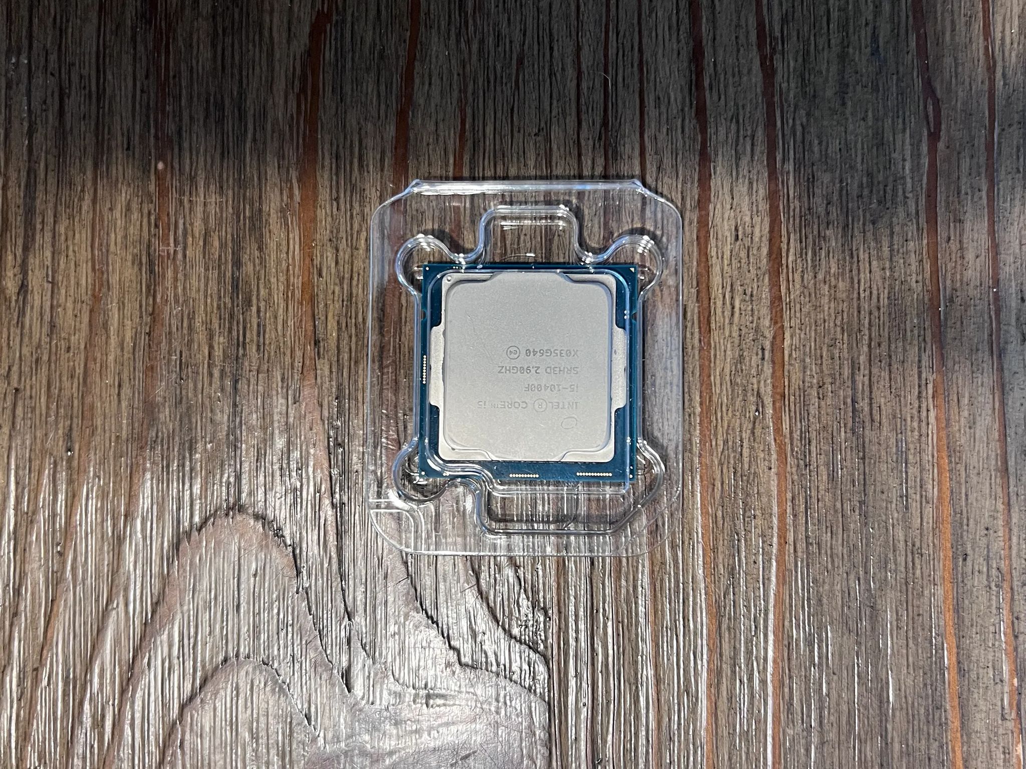 Intel i5 10400F with fan