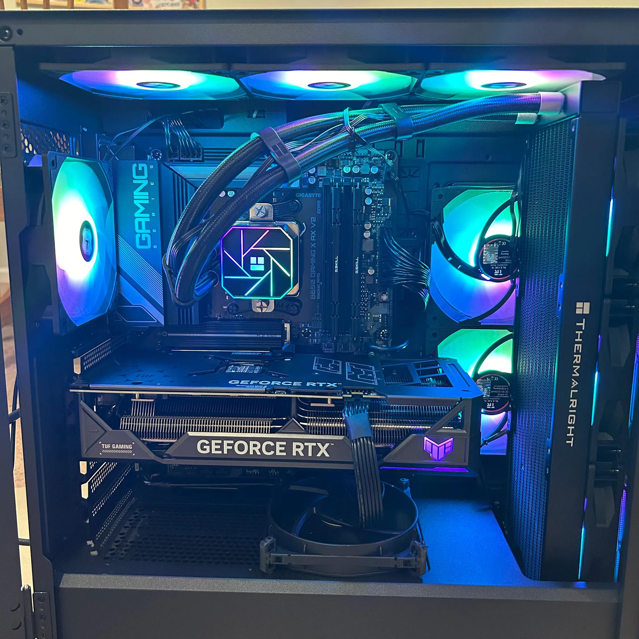 GREAT VALUE 4K | 𝑯𝒆𝒓𝒄𝒖𝒍𝒆𝒔: RTX 4070 Ti/R7 7700X/2 TB NVME/32 GB DDR5 || High End Gaming PC