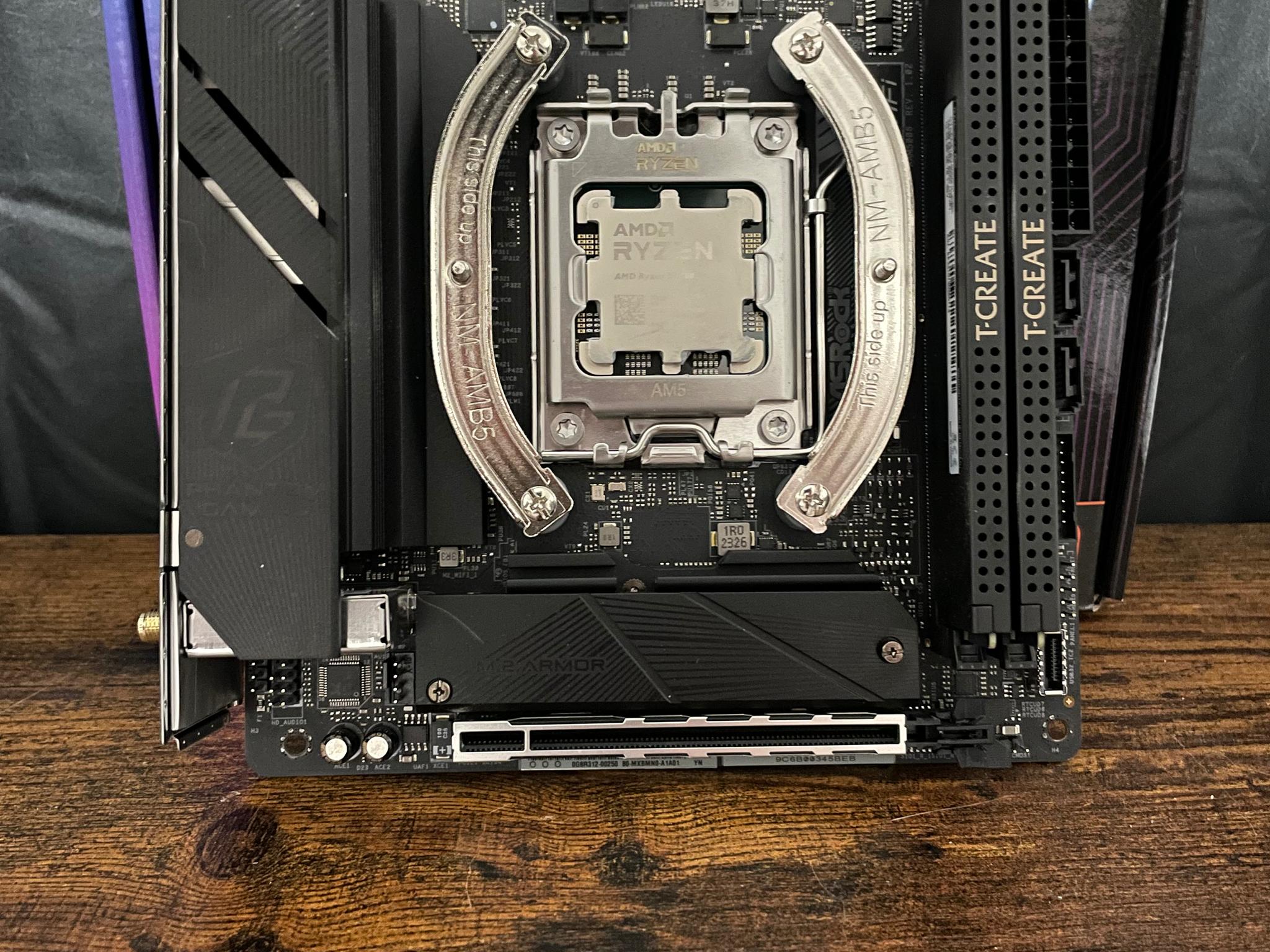 Ryzen 7700 + Mobo/Ram