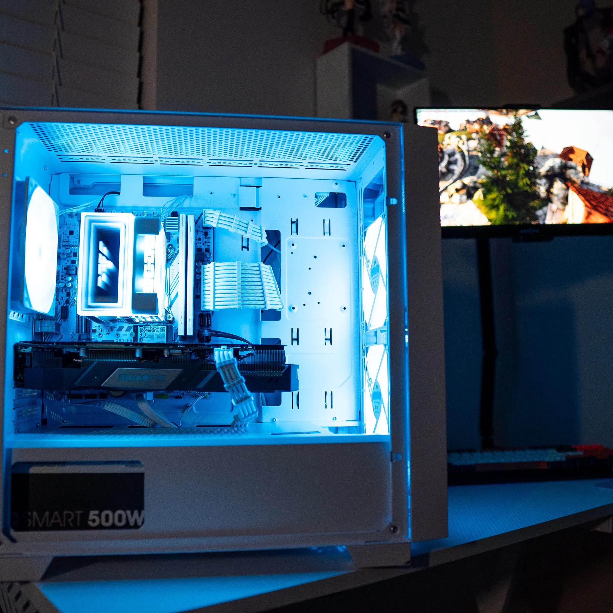 ❄️🌨 | RX 5600XT | INTEL XEON E5-2630 V4 | 16GB DDR4 RAM | 256GB NVME + 2TB HDD | Arctic Freeze 3.0