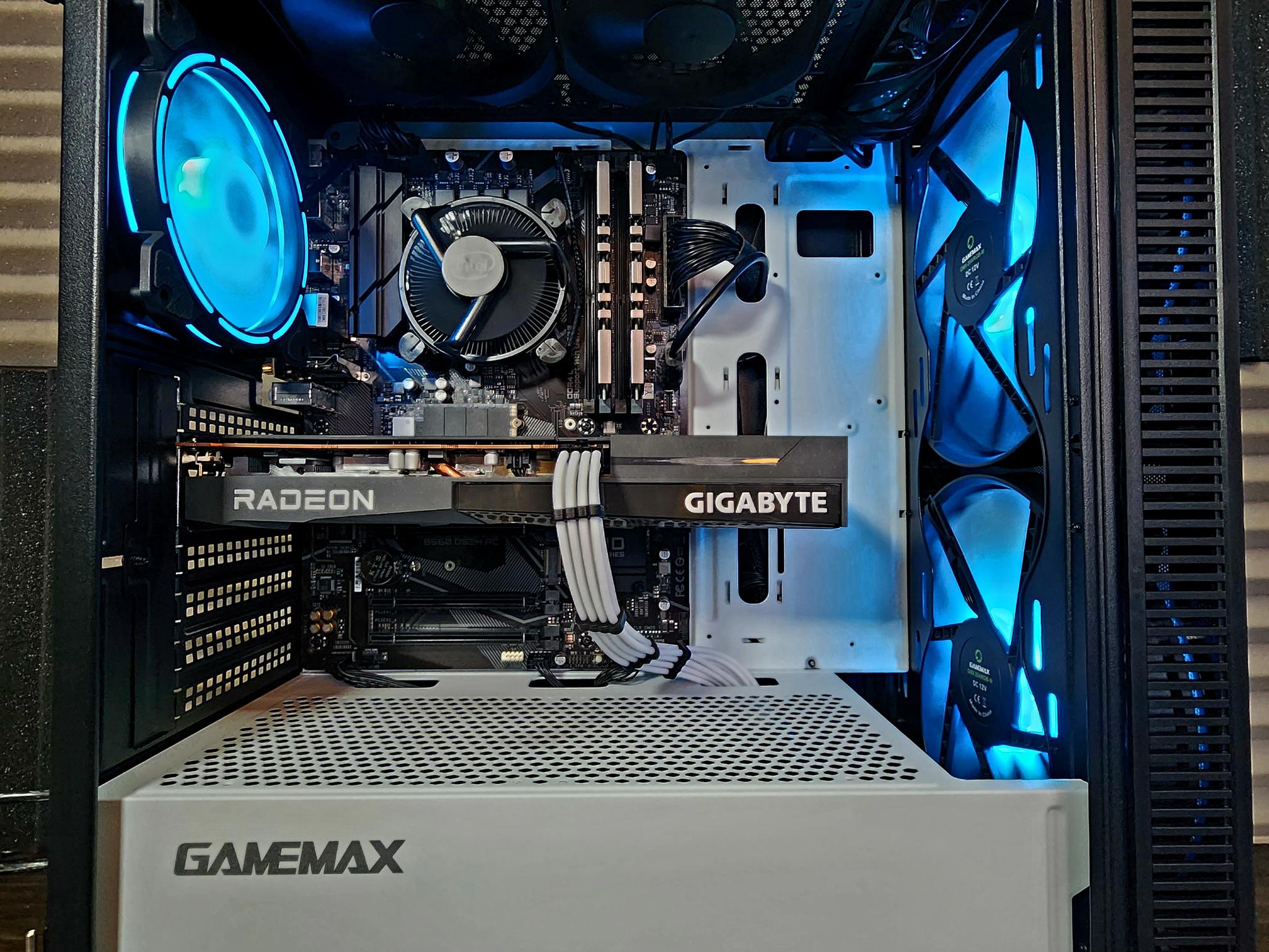 🖤🤍💙 Gigabyte Eagle Radeon RX 6600 8GB // Intel Core i5 11400 // OLOy 16GB 3200MHz