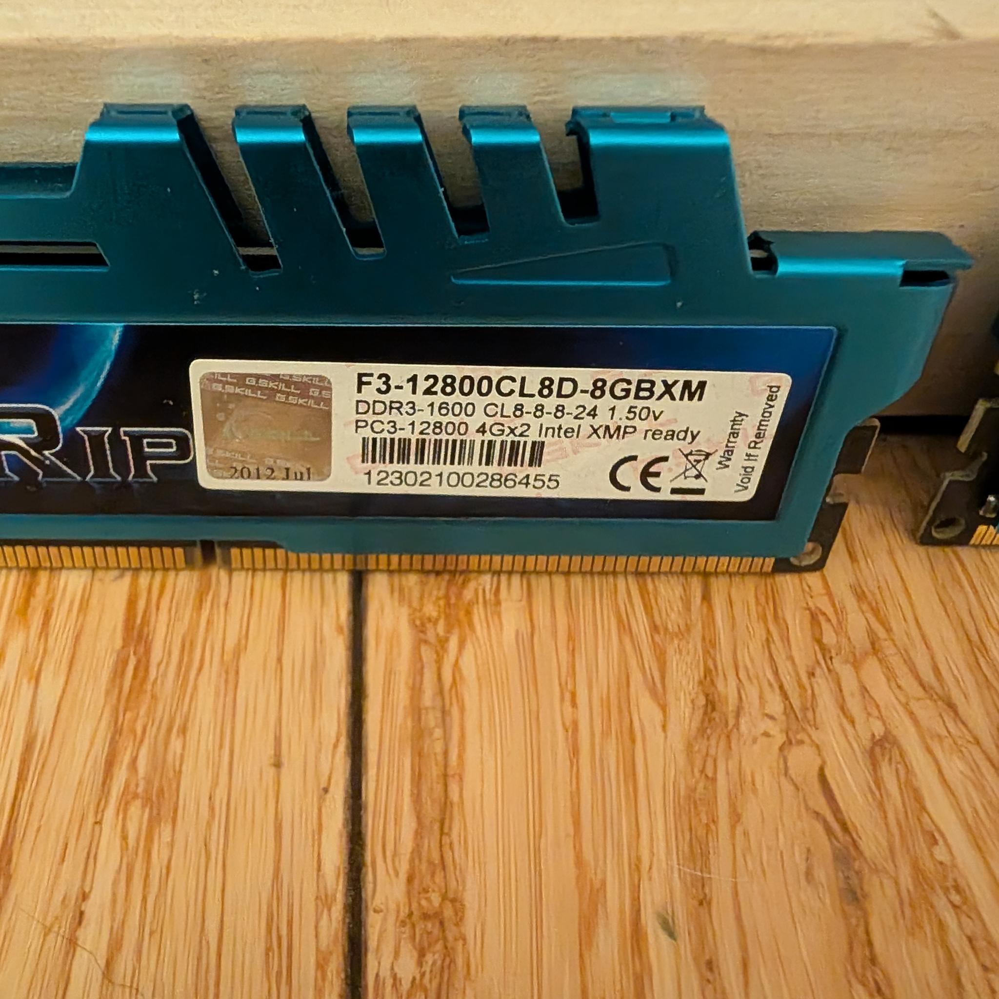 16GB G.SKILL DDR3 1600 (4x4GB)