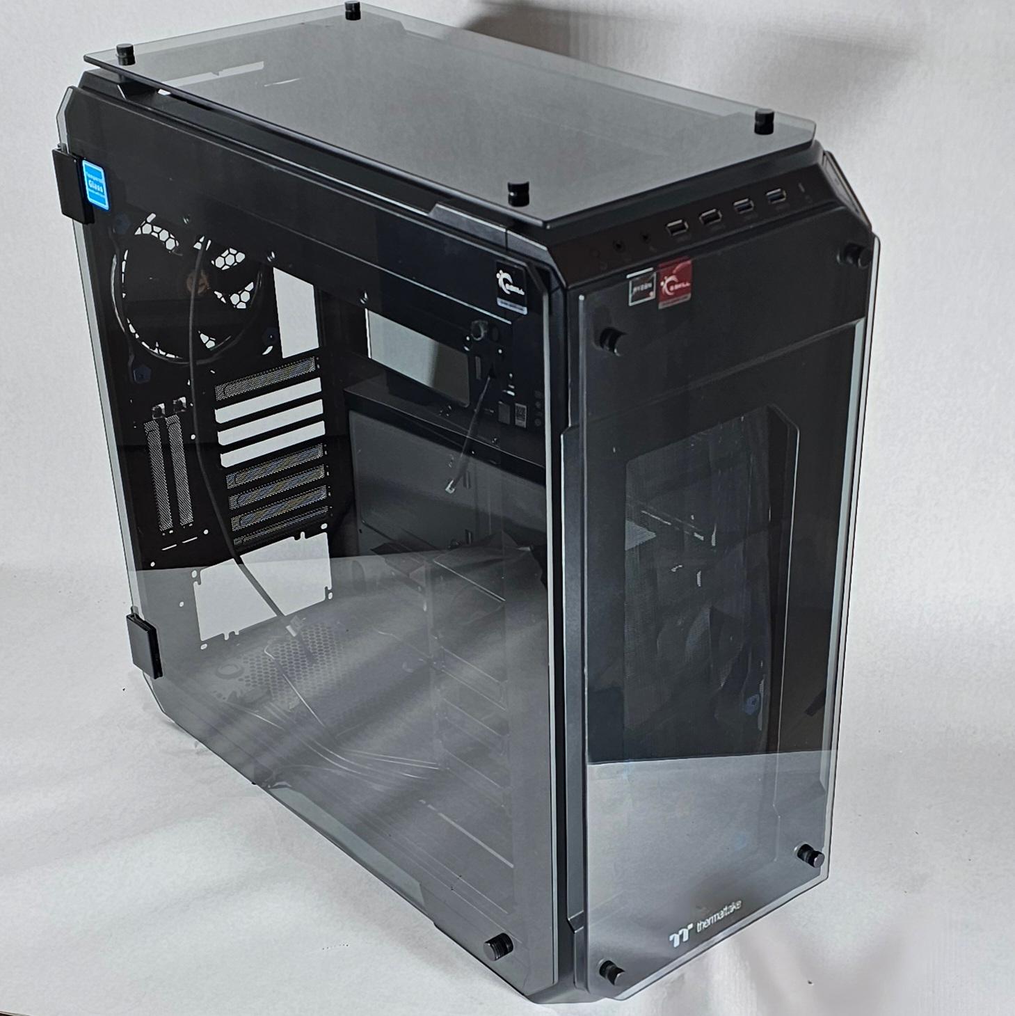 Thermaltake View 71 Tempered Glass Edition Full-Tower PC Case