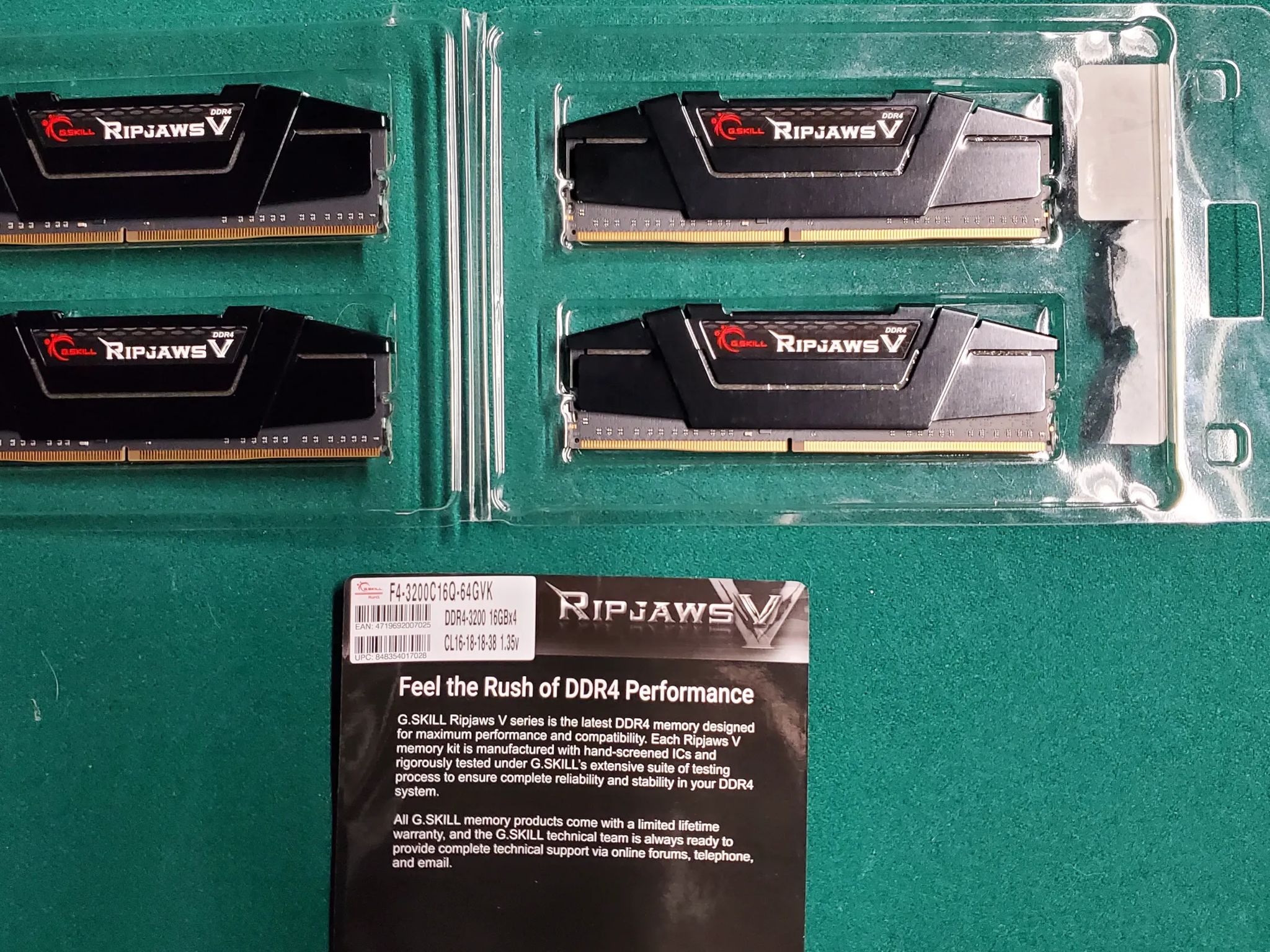 G. Skill Ripjaws DDR4 3200MT, CL16 4X16g