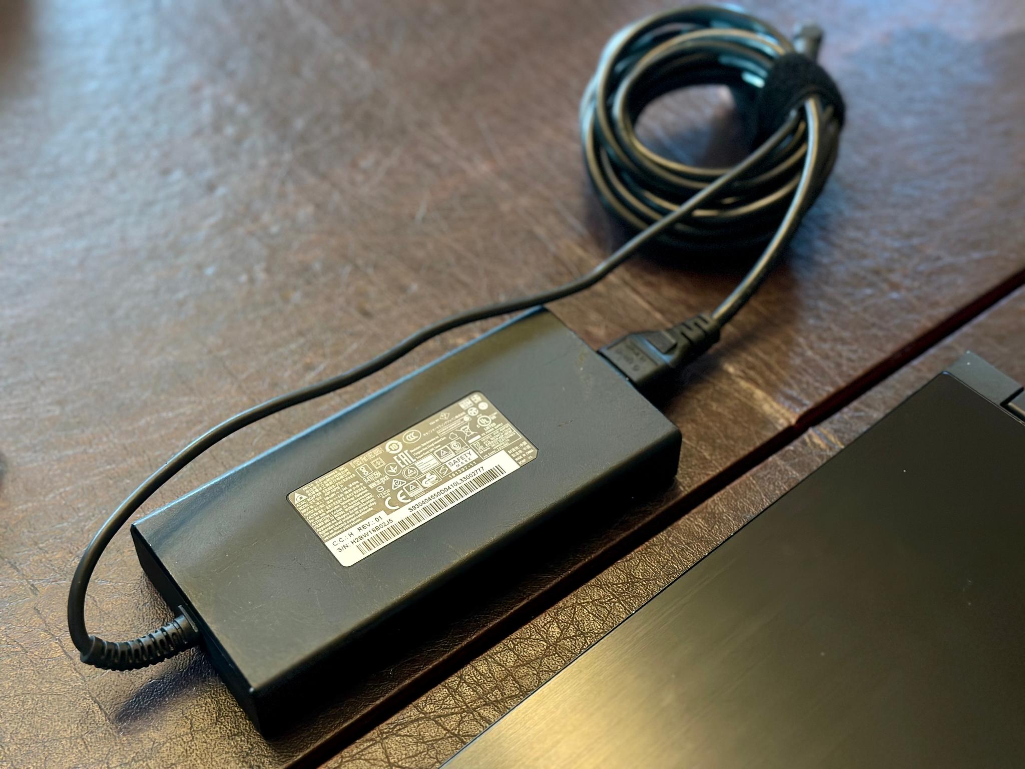 MSI GF65 Thin 10UE-283CA Gaming Laptop Core i5 RTX 3060 16GB w/ Corsair Gaming Mouse and Pad