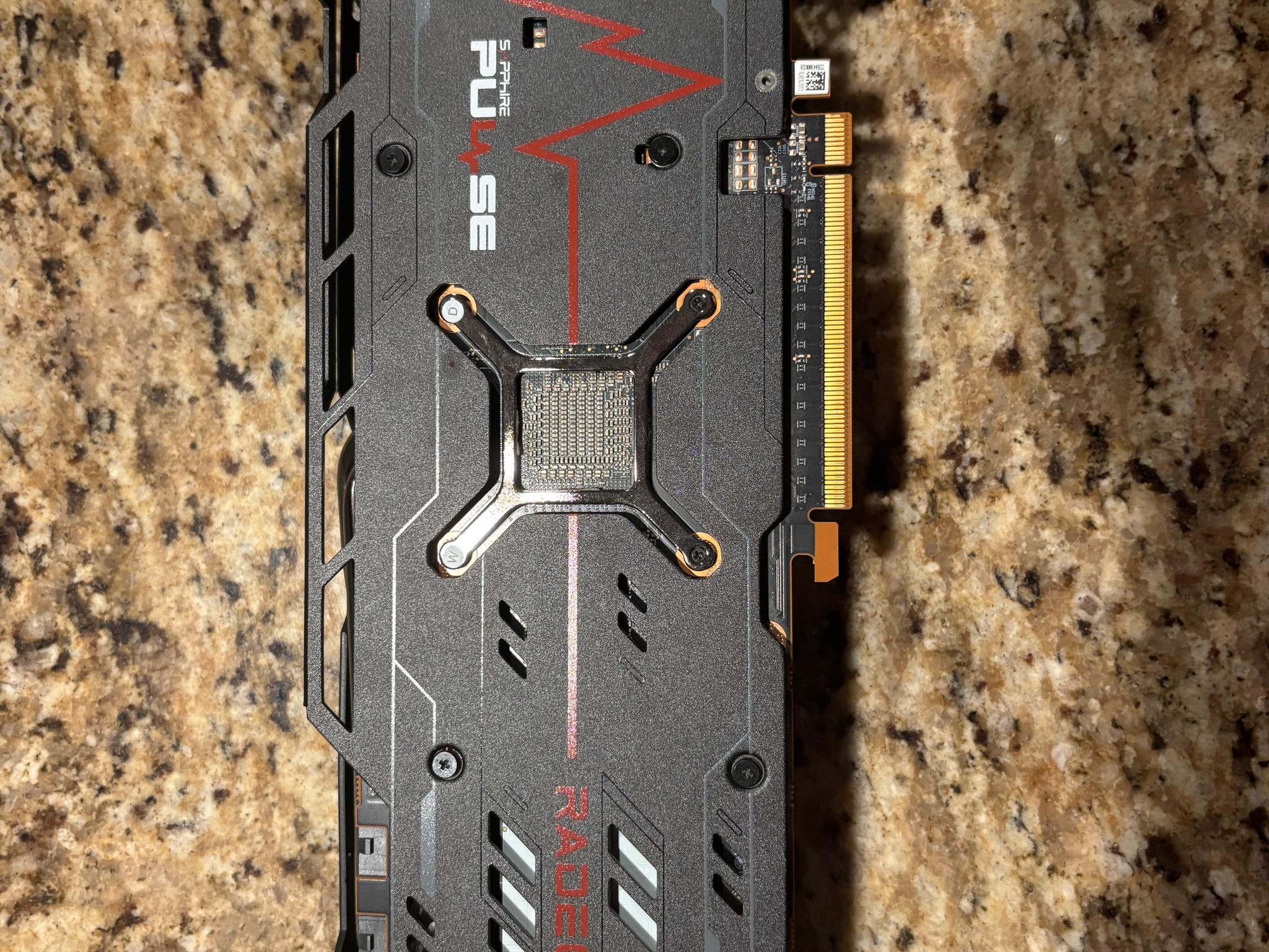SAPPHIRE PULSE Radeon RX 6700 XT - Image 4