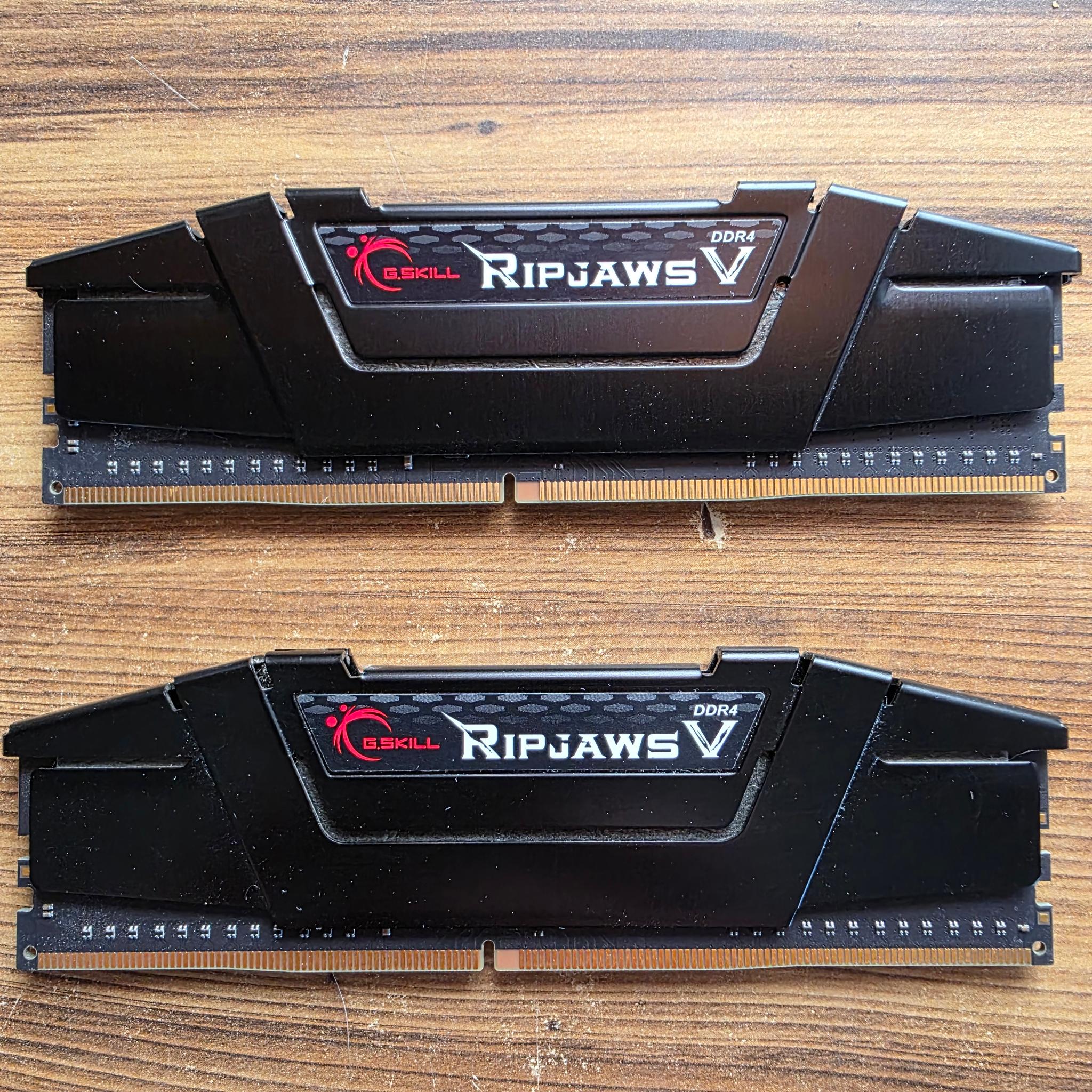 G.Skill Ripjaws V DDR4 - 3600 CL 16 2x8GB