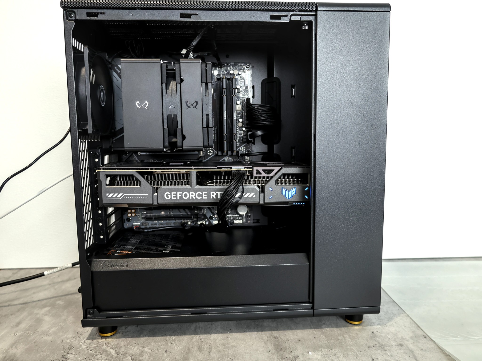 Fractal North 9600X+5070 1440P/4K Build