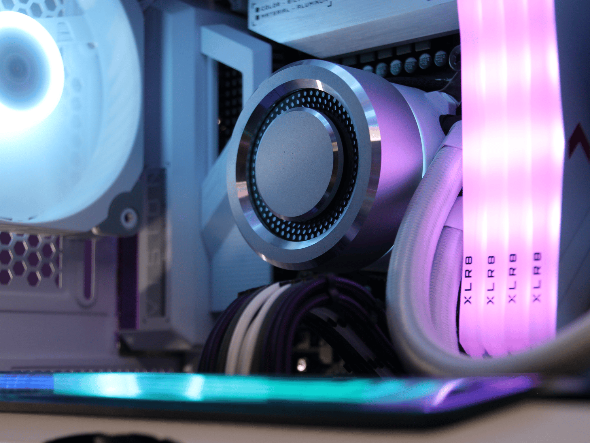 "NEON" Core i7-10700K, RTX 3070 Ti // High-End Gaming PC
