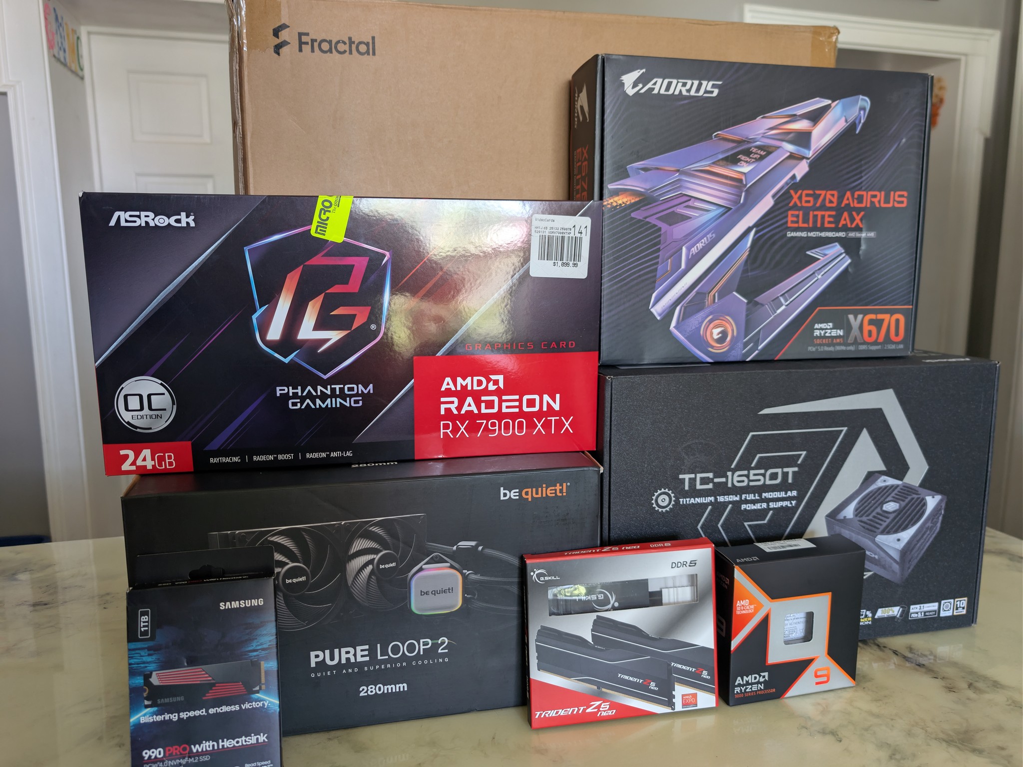 Ryzen 9 9950X3D, 64GB DDR5 6000 RAM, Radeon RX 7900 XTX, 1TB NVMe SSD