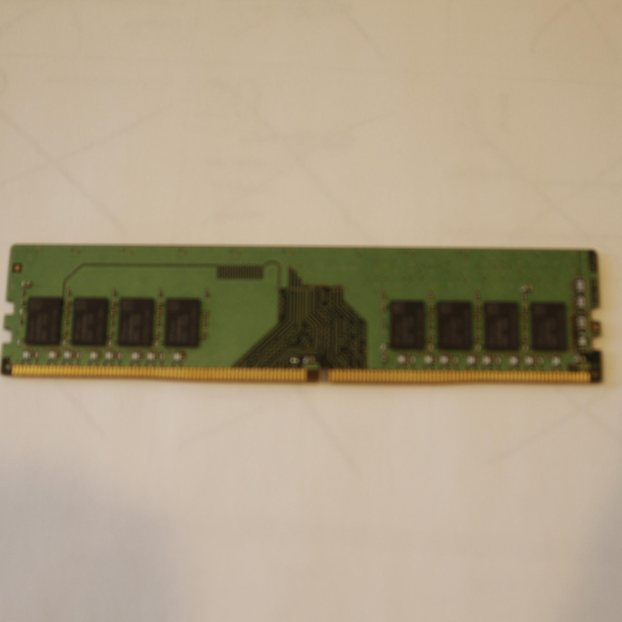 SKhynix DDR4-2666 (1 x 8GB)