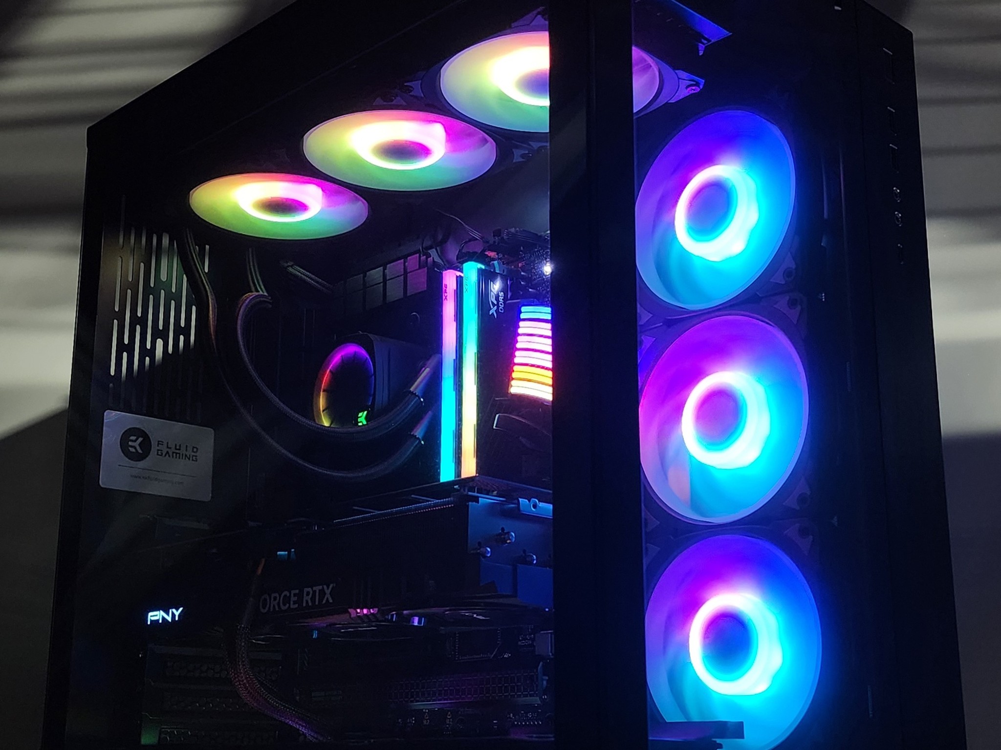 Gaming PC Ryzen 9 9950X3D 32GB RAM 2TB SSD RTX 4070 Ti SUPER 16GB Win11 Computer
