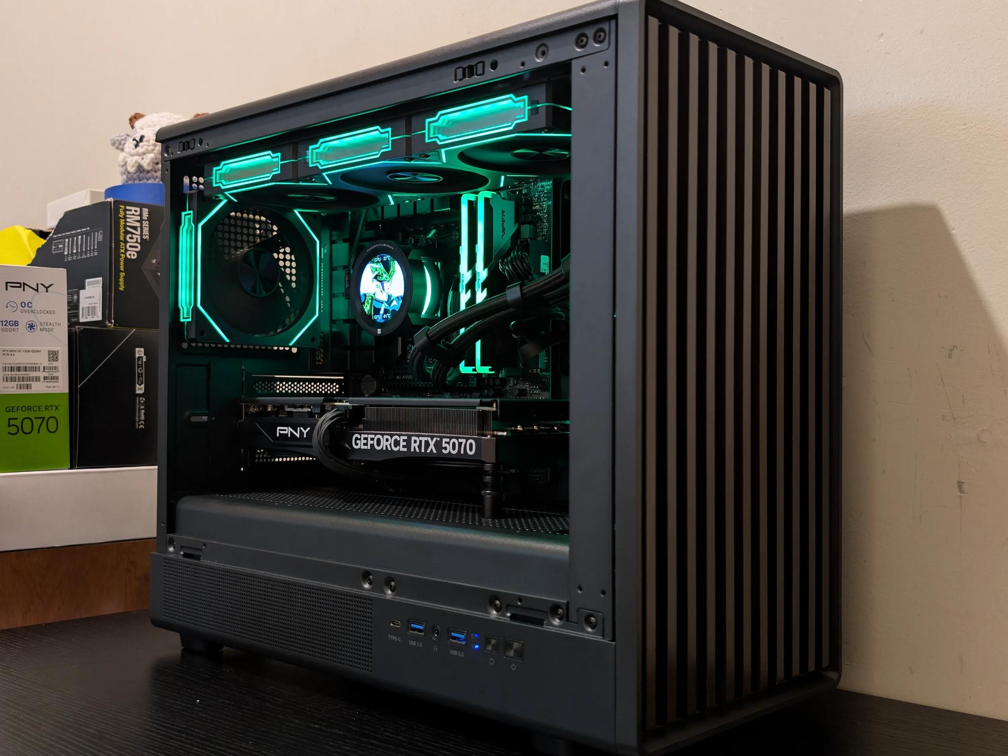 🪵🔥1440p Gaming Beast | RTX 5070 | Ryzen 5 7600X | 1TB SSD | 32GB RAM | WiFi 6 & Bluetooth🔥🪵
