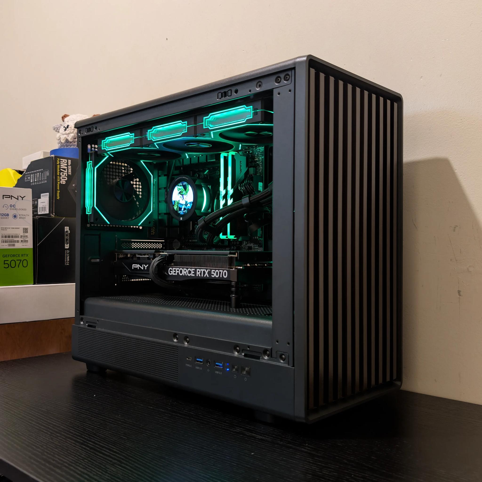 🪵🔥1440p Gaming Beast | RTX 5070 | Ryzen 5 7600X | 1TB SSD | 32GB RAM | WiFi 6 & Bluetooth🔥🪵