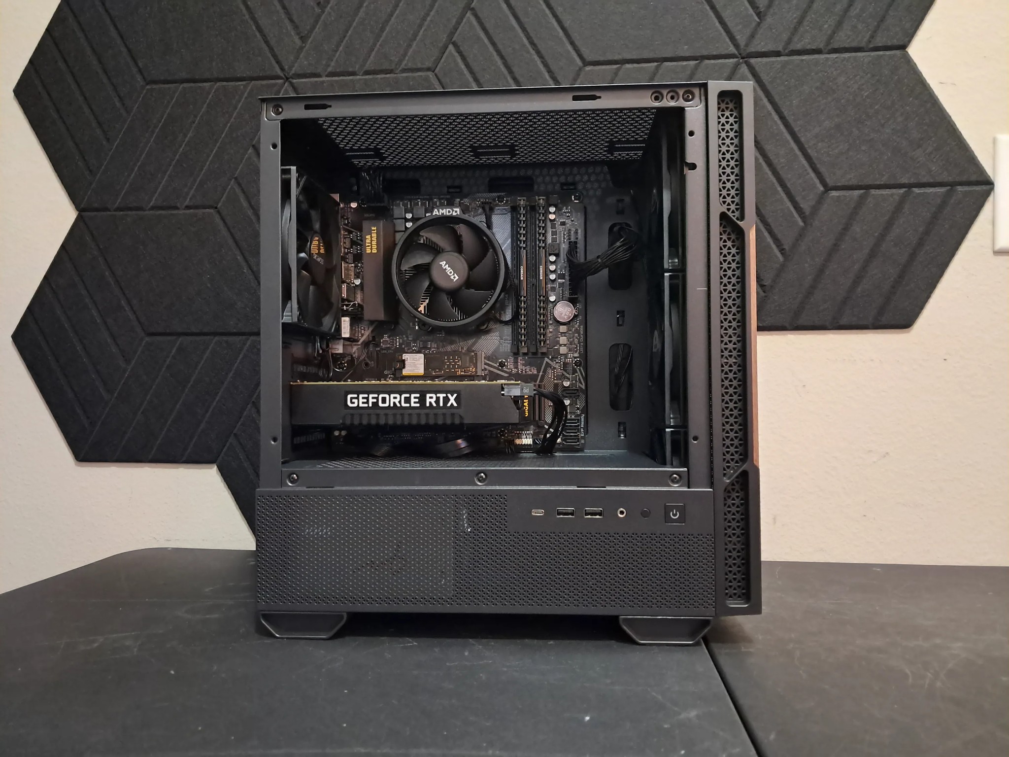 🪵Sleek Woodgrain Gaming PC!🪵RTX 2060 Super 8GB | Ryzen 5 3500 | 16GB DDR4 | 1TB SSD