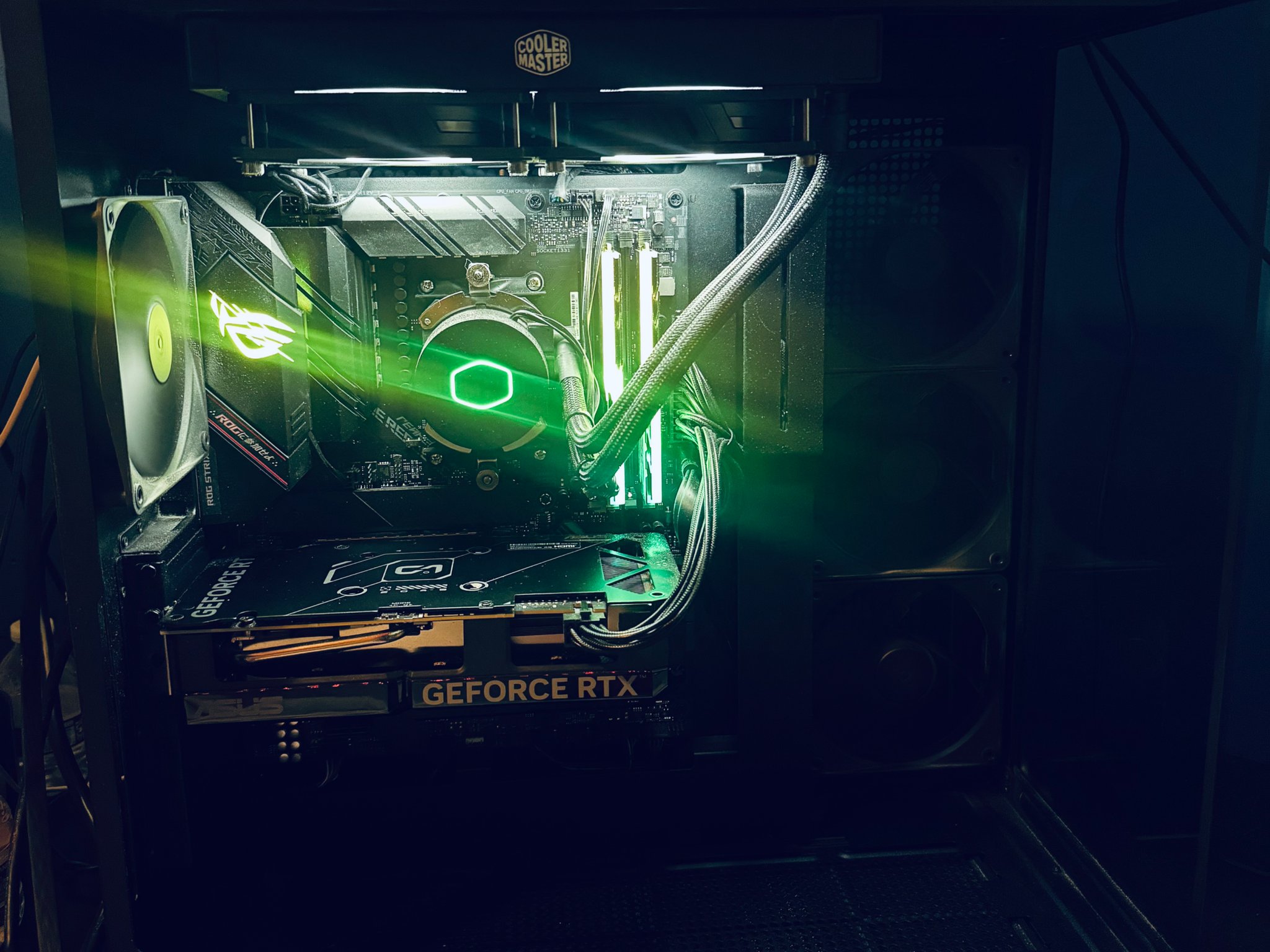 Gaming PC Used RYZEN 9 5900X/ NVIDIA GeForce RTX 4070 Also open to offers