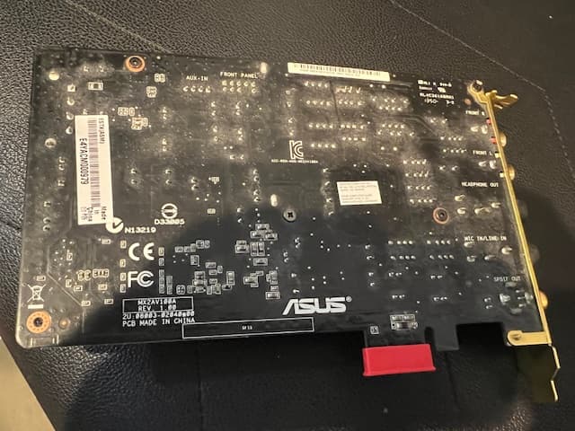 ASUS Xonar Essence ST 24-bit 192KHz PCI Interface Audio Card