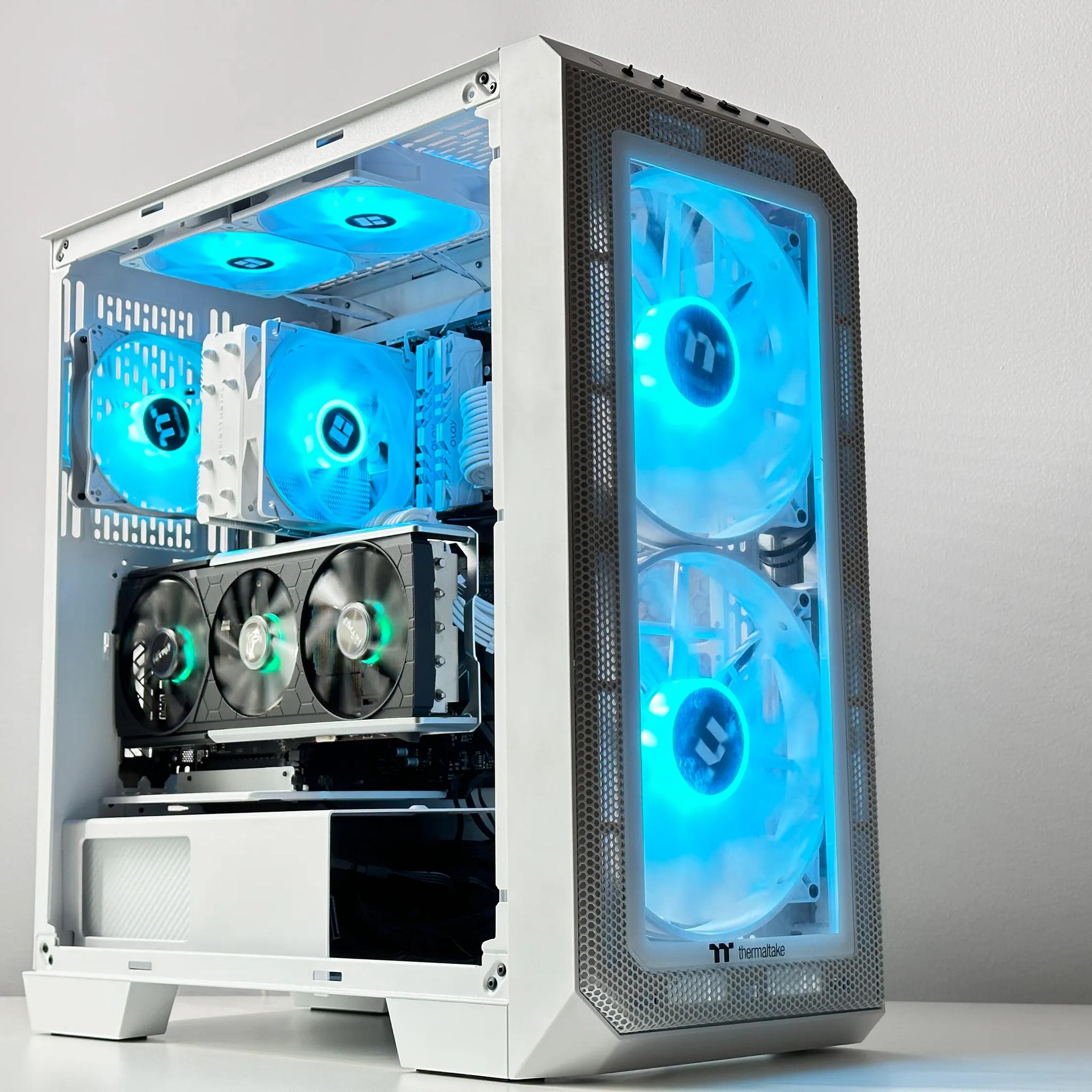 🌨️View 300🌨️AMD RX 5700 XT 8GB❄️Ryzen 5 5600X❄️16GB DDR4❄️1TB SSD NVME