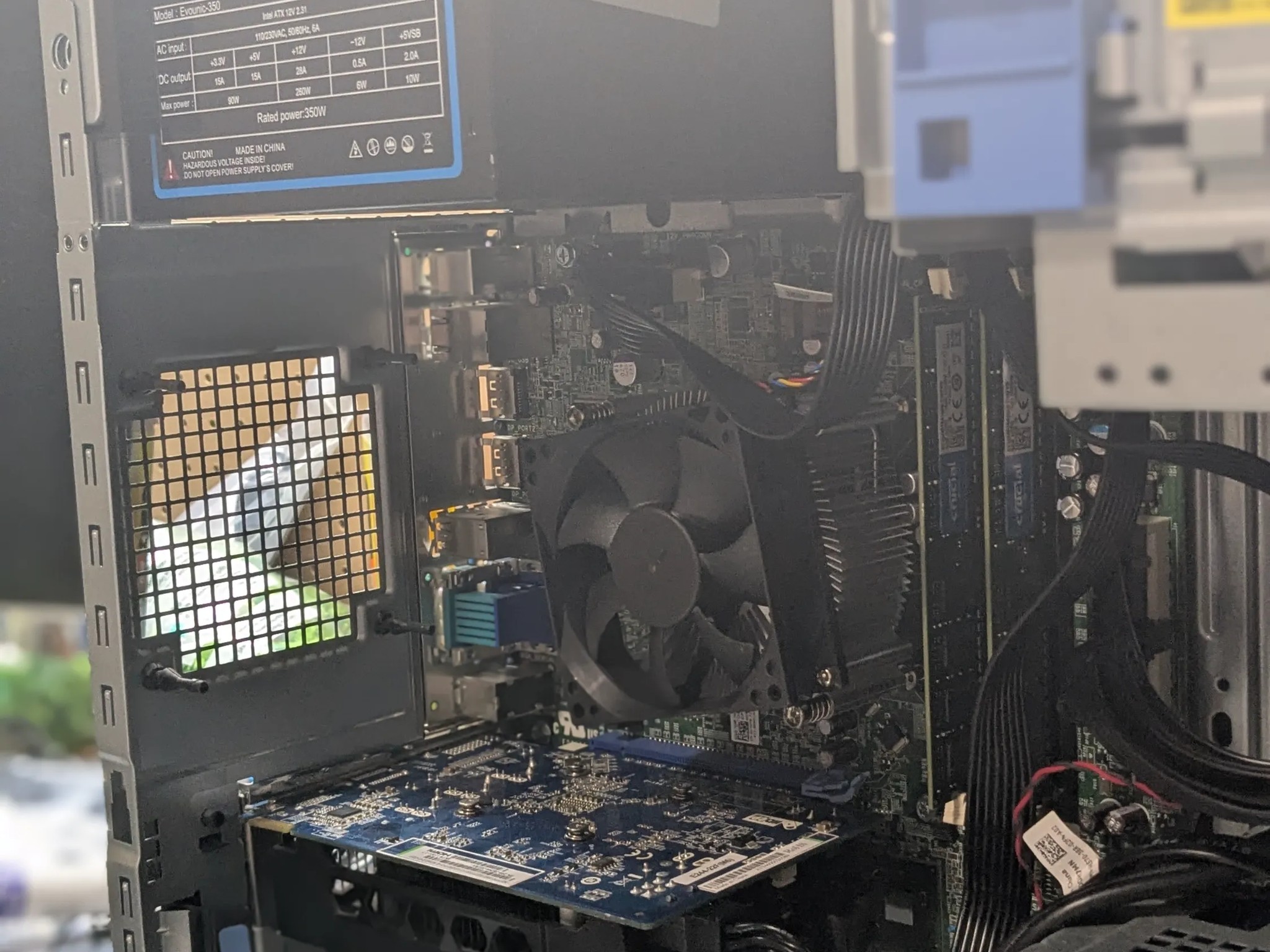 Scratch and Dent | 60 FPS Fortnite | Xeon E3 (Similar to i7-2600S), 16GB RAM, 256GB SSD, Win10, WiFi