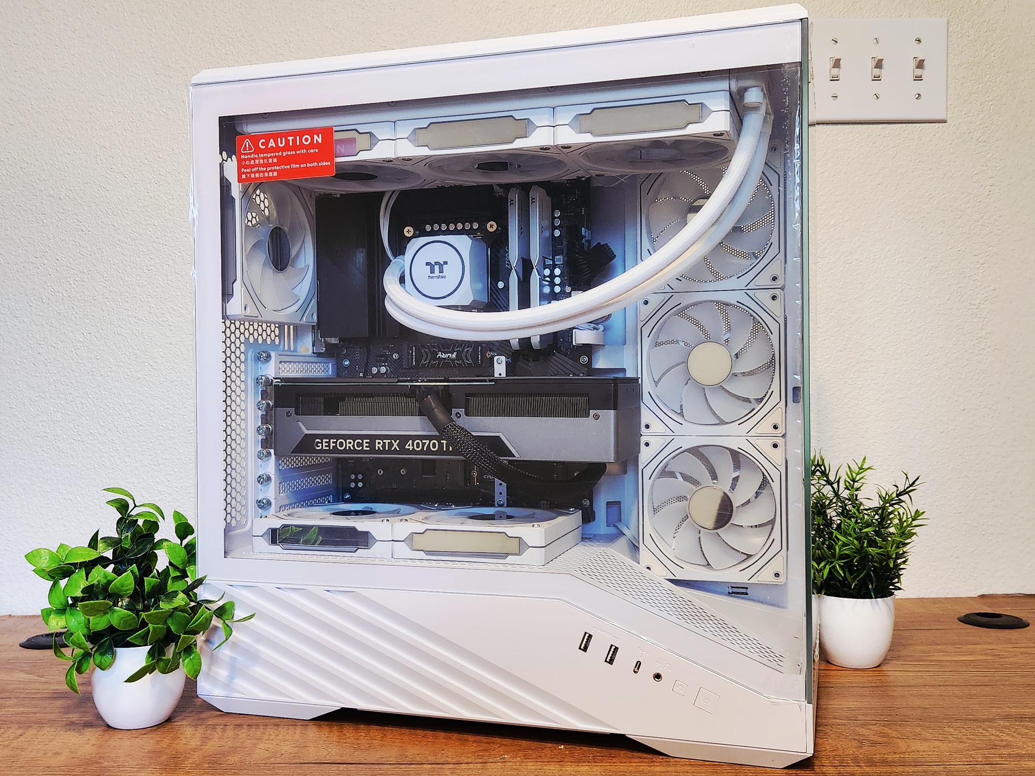 ❄️Arctic Sentinel❄️ | I9 13900KF | RTX 4070 Ti SUPER | 32GB