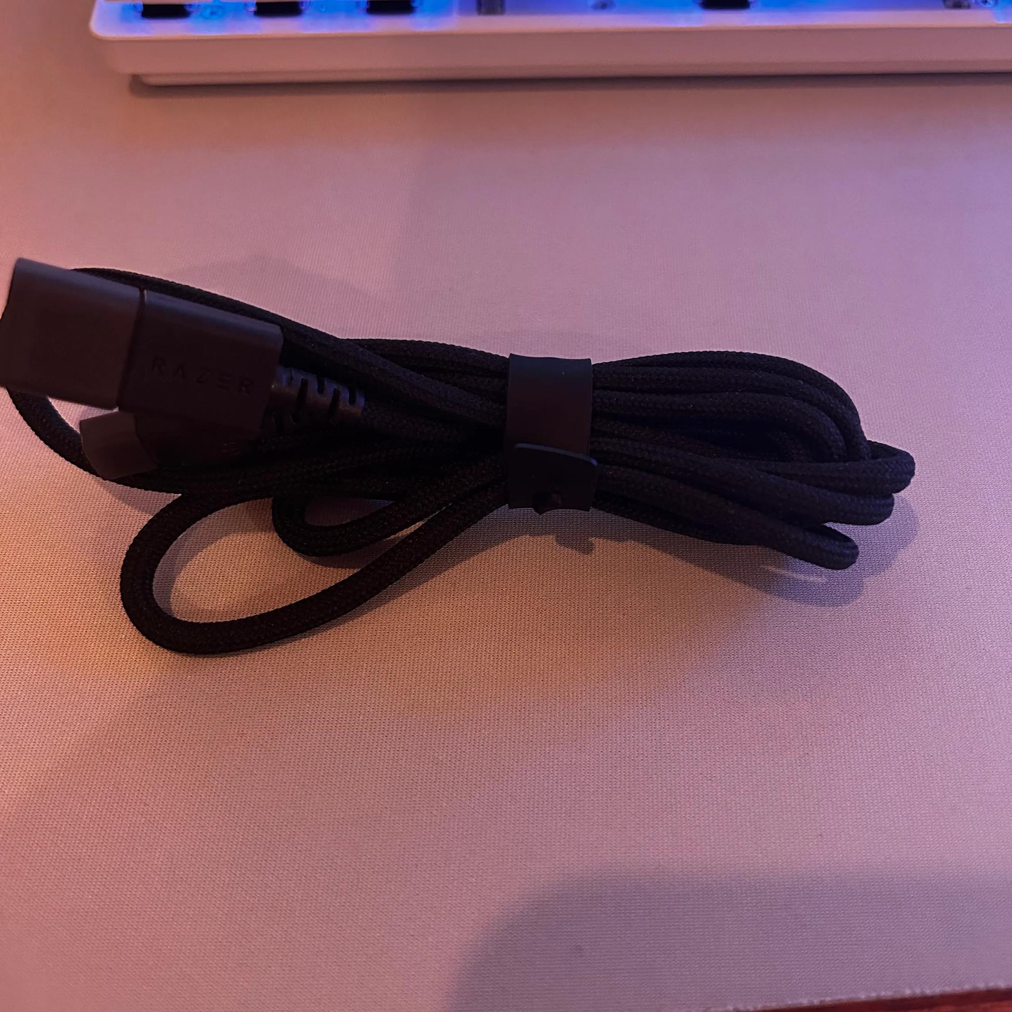 Razer Viper Ultimate Hyperspeed Wireless Gaming Mouse & RGB Charging Dock