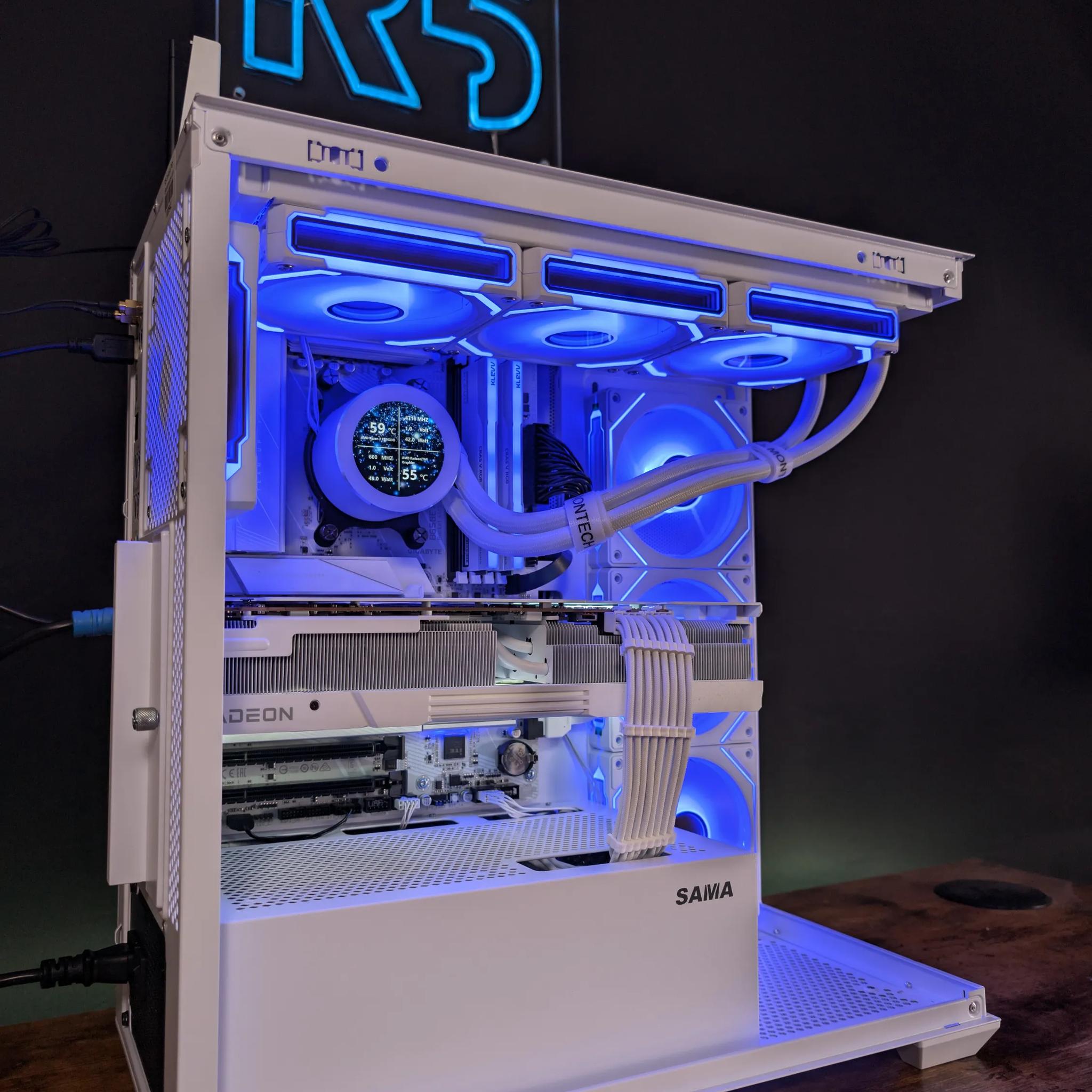 RX 7900XT 20GB // Ryzen 7800x3D // 32GB DDR5 // 2TB Gen4 NVMe // WiFi