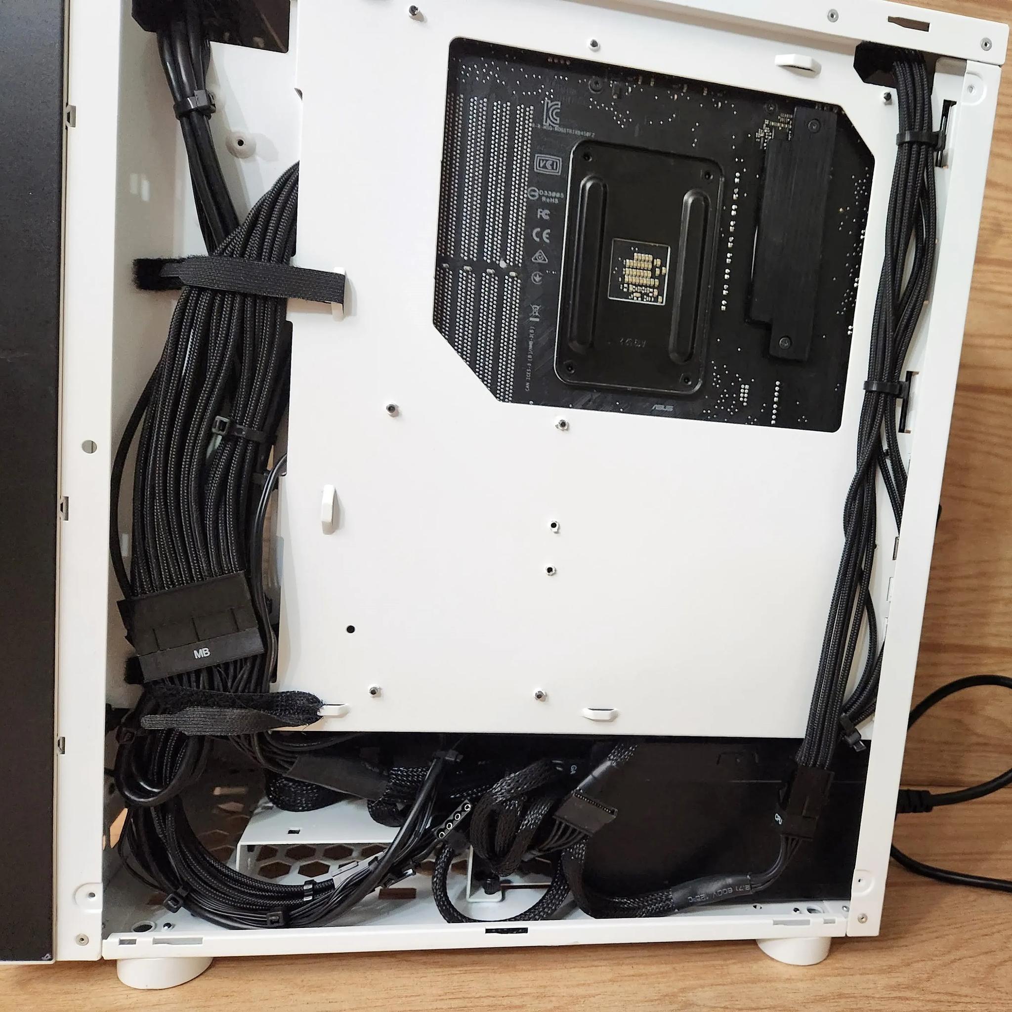 Custom Gaming PC-GTX 1070 R5 1400  512GB SSD 16GB RAM
