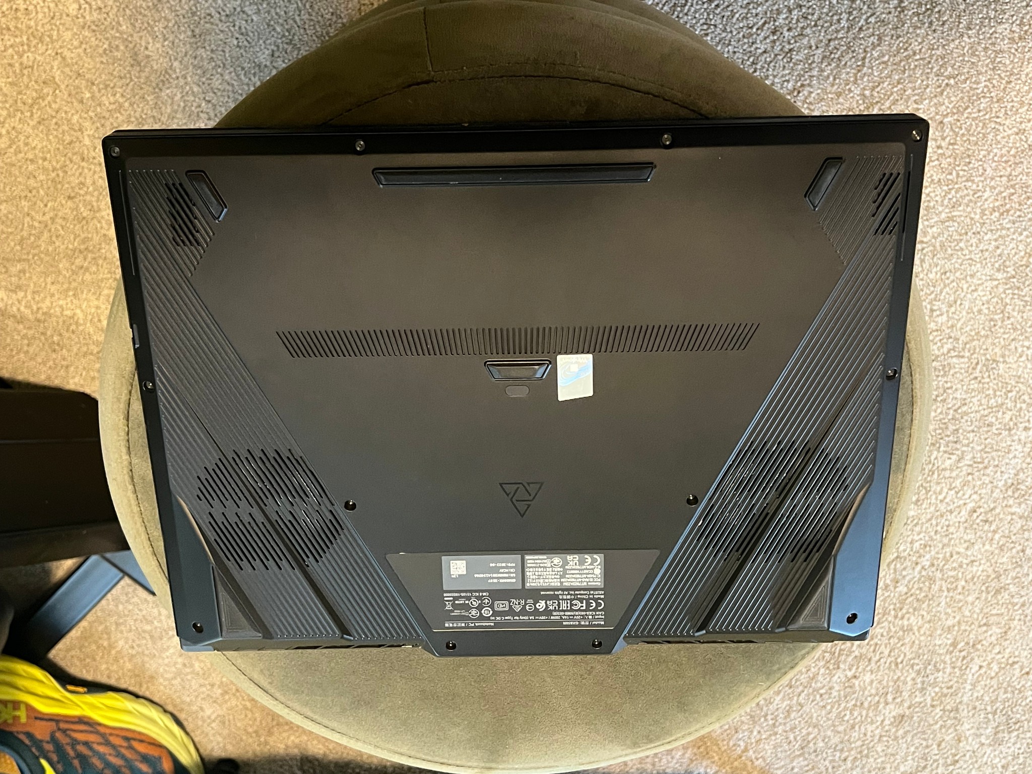 Asus ROG Zephyrus Duo 16 Gaming Laptop - R9 6900HX / RTX 3080 Ti