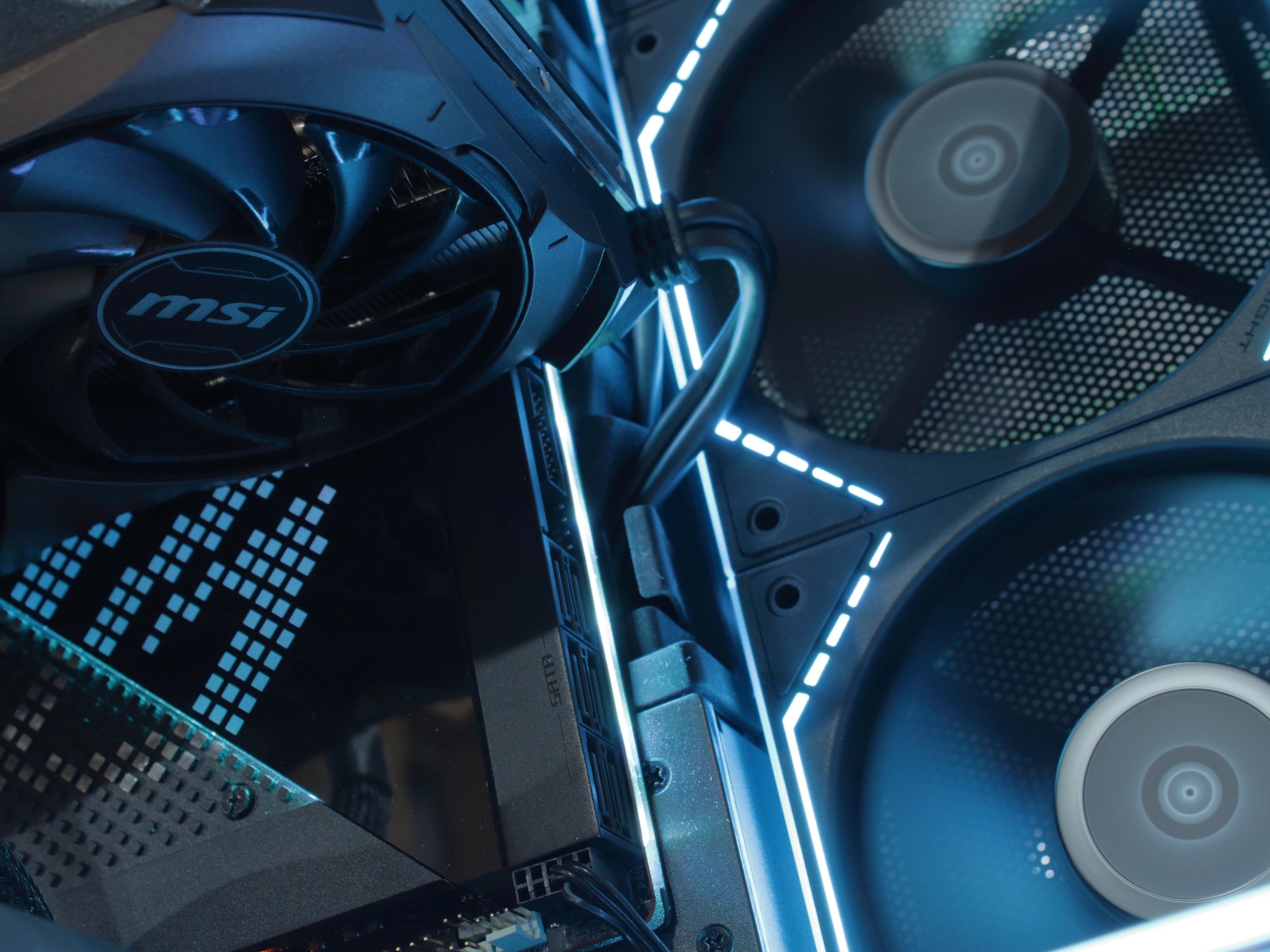 4070TiS | 13900K | 64GB DDR5 | 2TB NVME