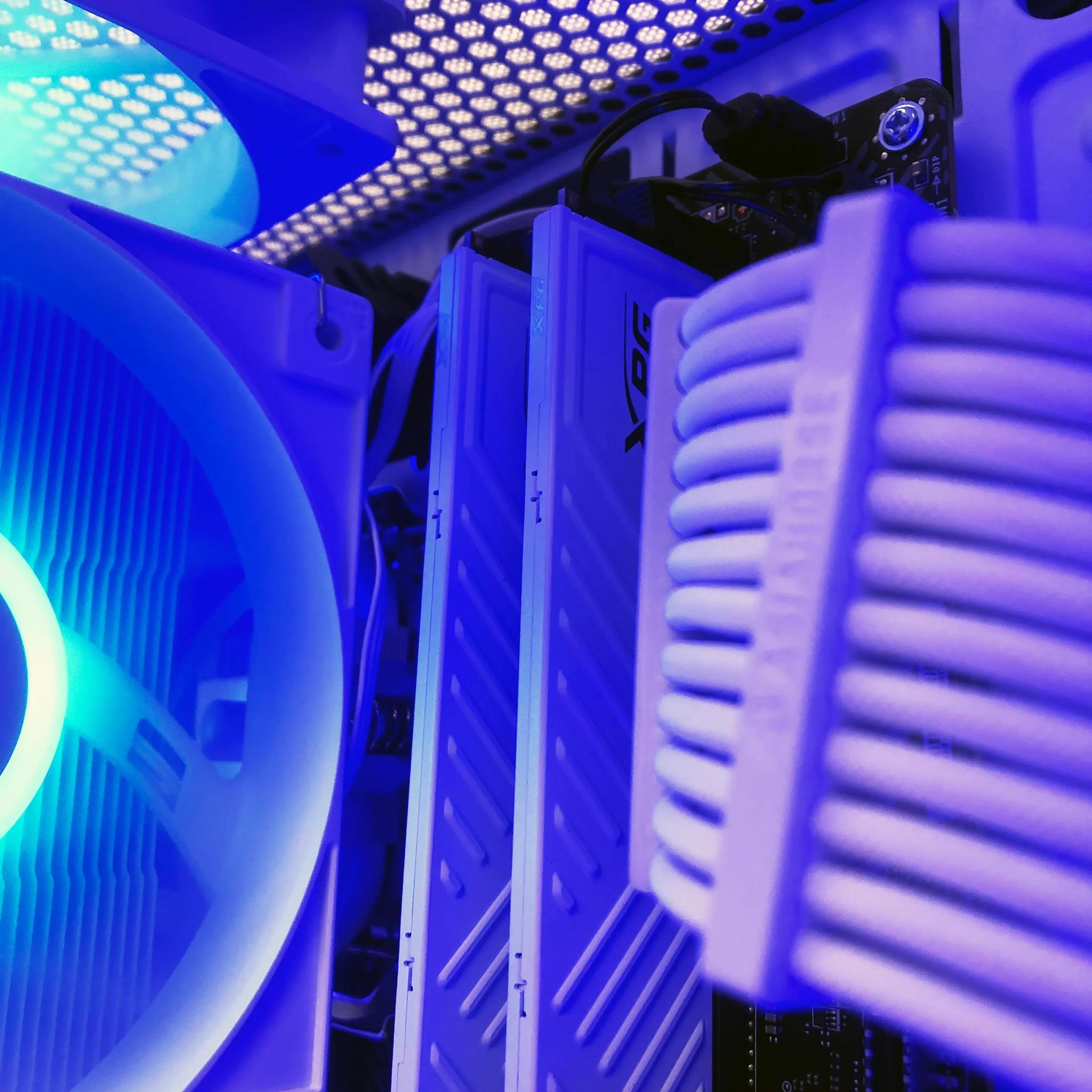 🚀The Explorer 2 White Gaming PC🚀 RTX 4060 8GB | i5-12400F | 16GB DDR4 | 1T M.2 | Windows 11 Home