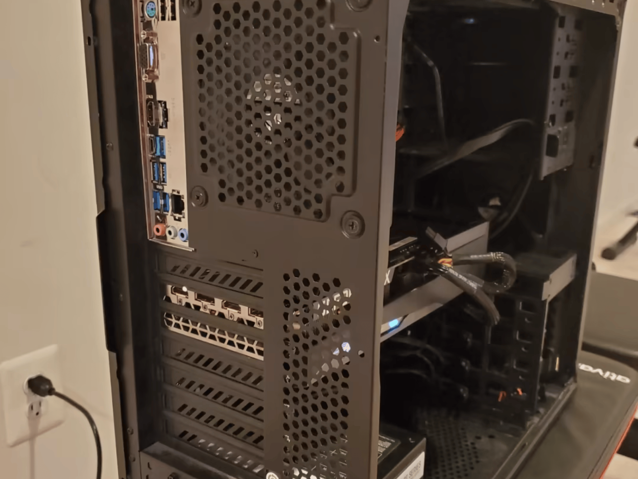 Ryzen 5 3600, RTX 3060 Ti, Compact ATX -$850