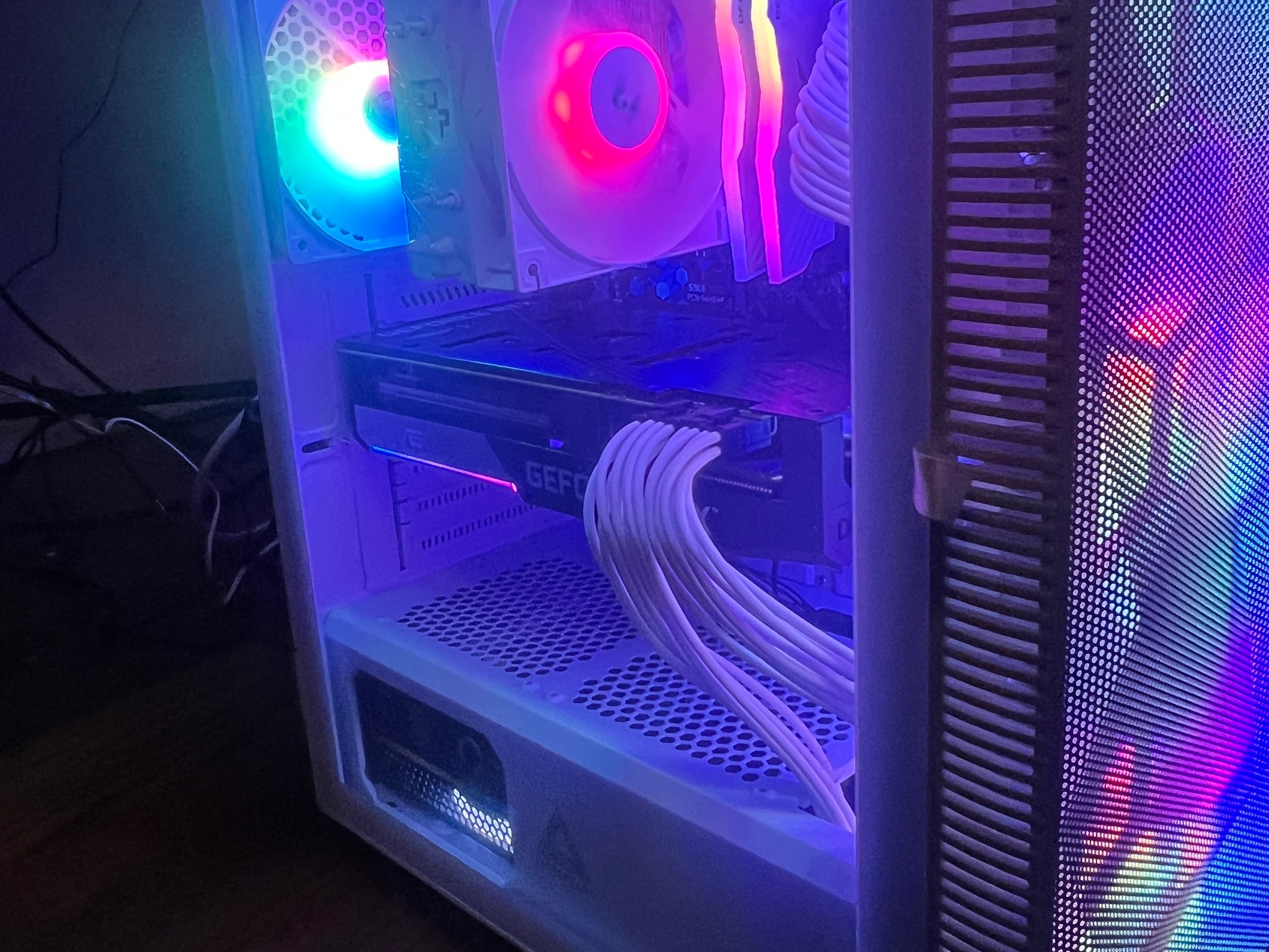 BLACK FRIDAY! RTX 3070| AMD 5600X| 32GB DDR RAM| 1TB