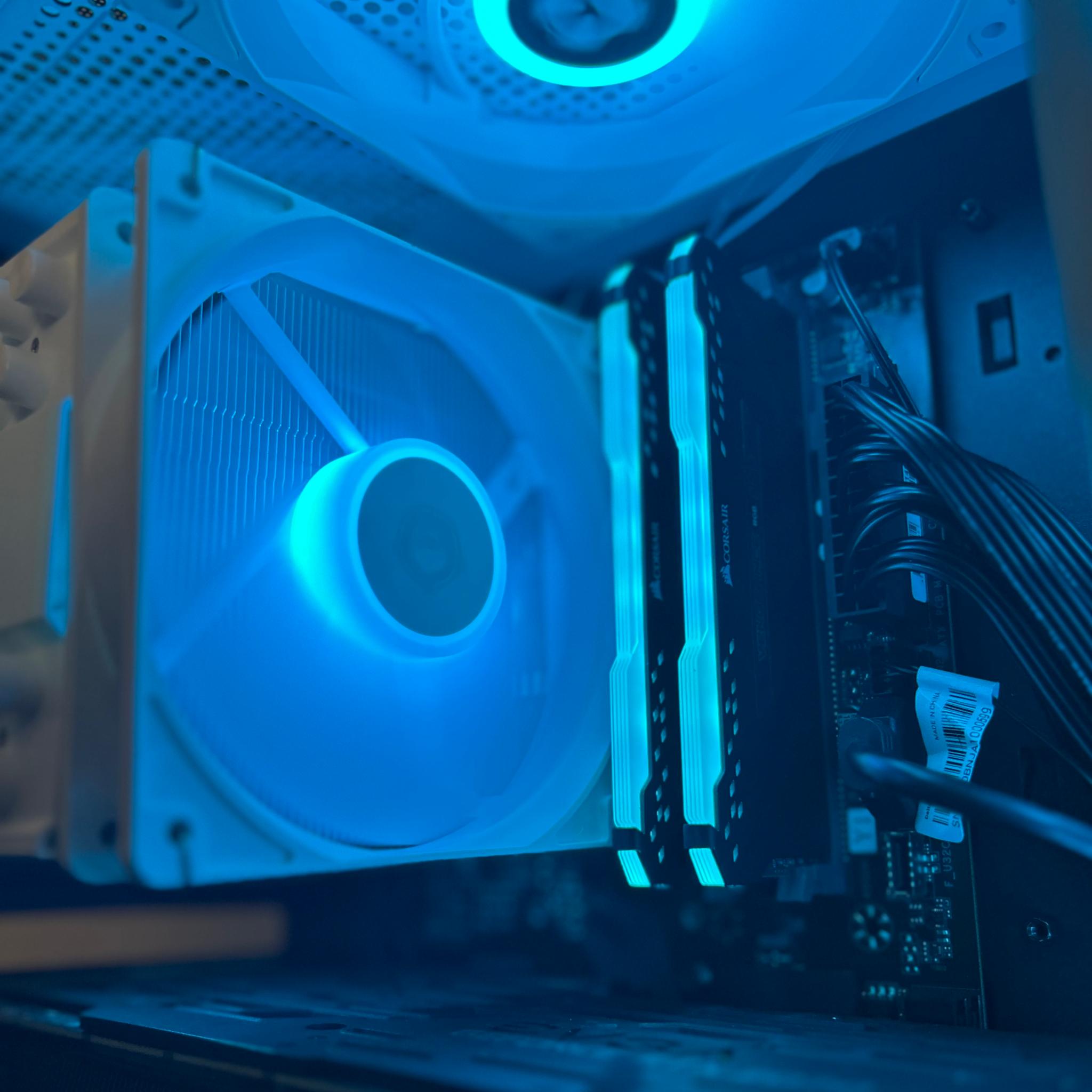 | RTX 2070 | Intel I7 10700 | 1TB m.2 SSD | 🐼PANDA Gaming PC🐼