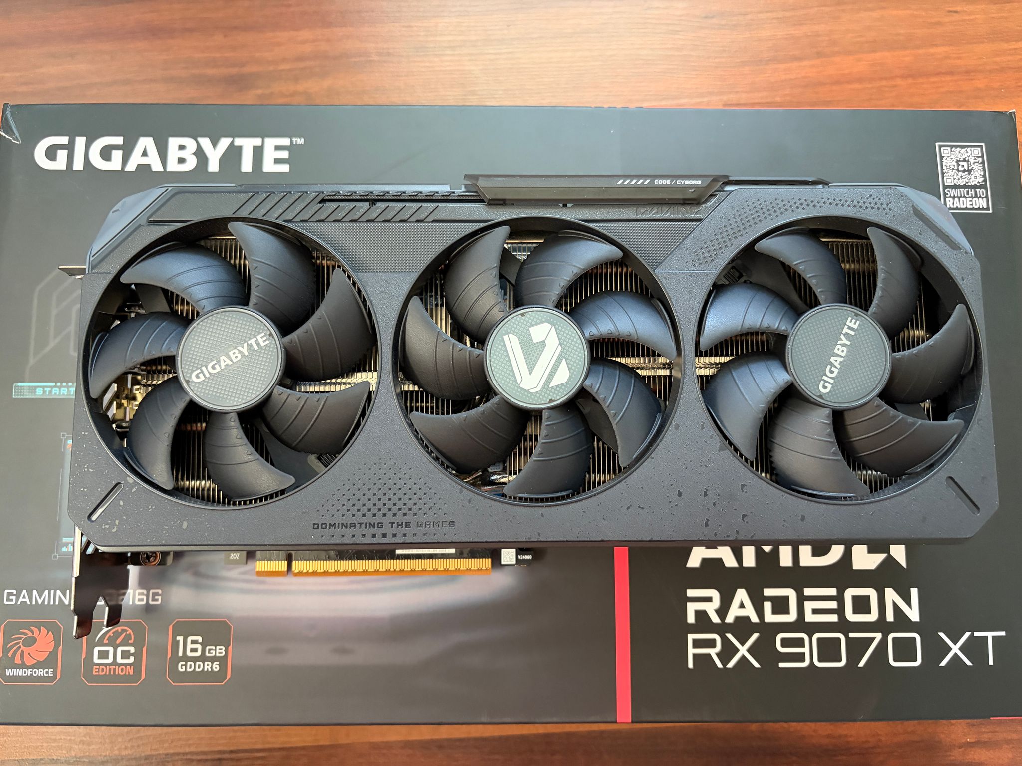 GIGABYTE RX 9070 XT GAMING OC 16G