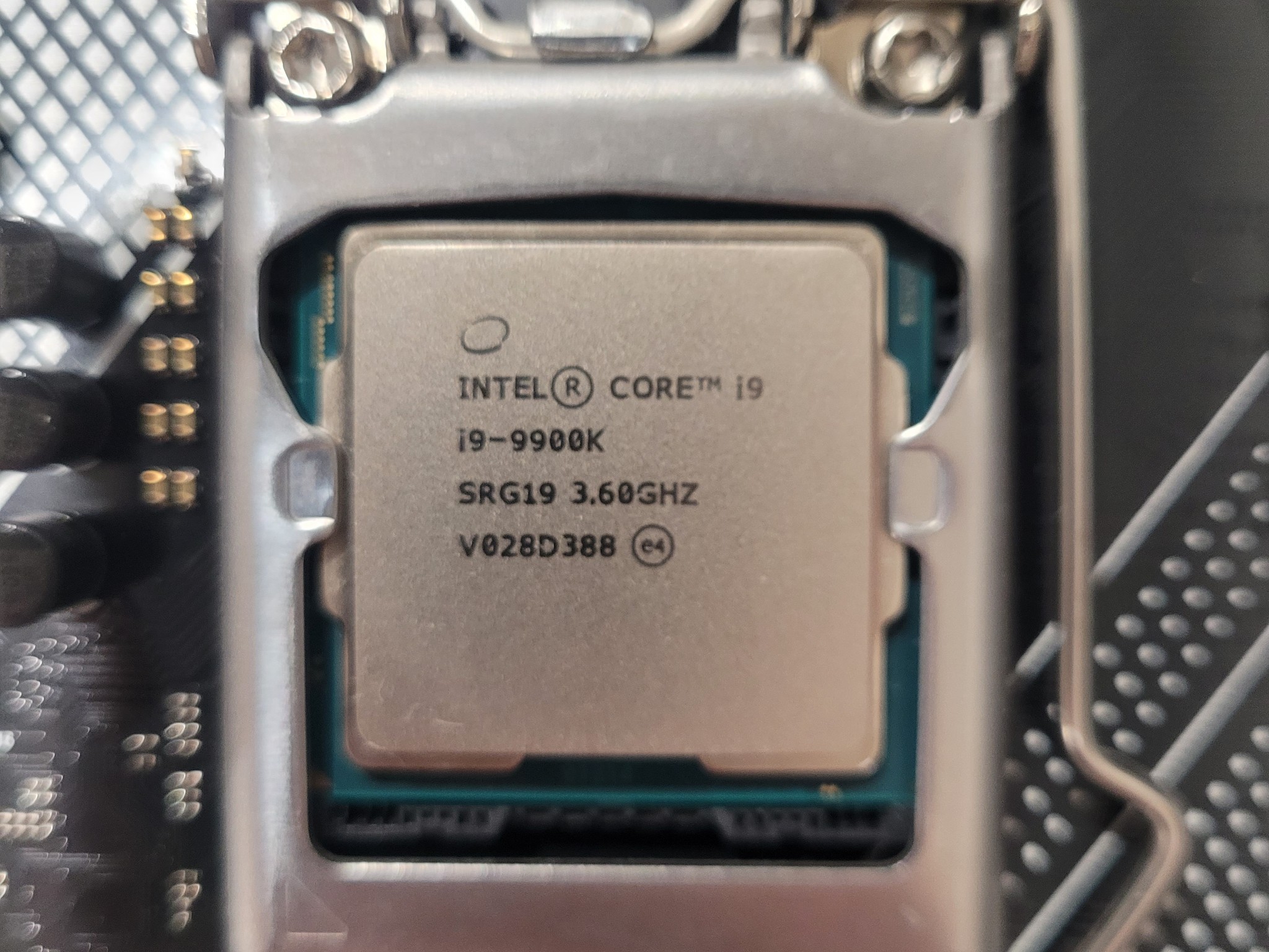 Asus Prime Z390-A with Intel i9 9900K and 32GB DDR4