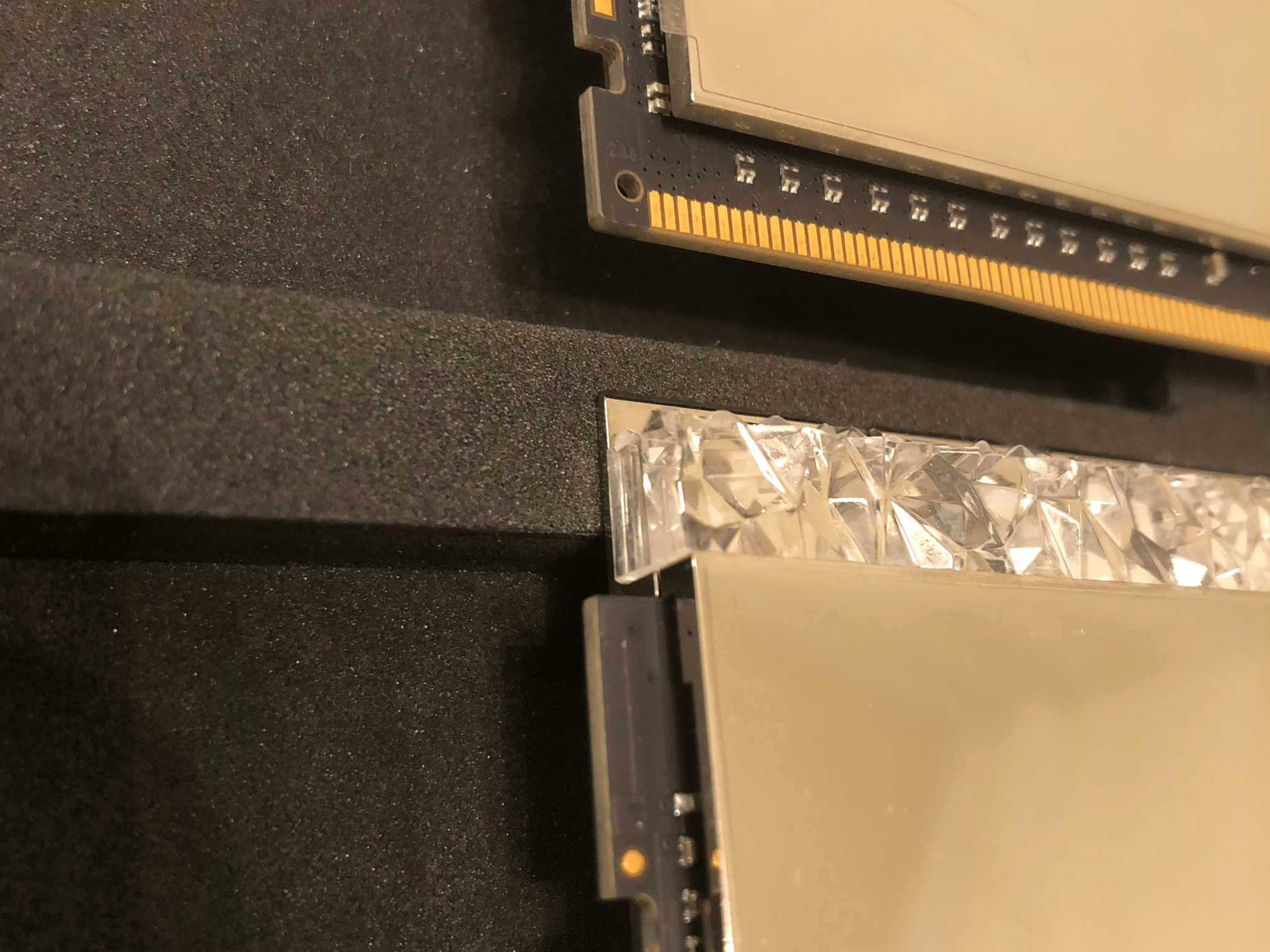 ***Like New*** G.Skill Trident Z Royal RGB 16GB (2 x 8GB) DDR4-3600 CL18 [SILVER]