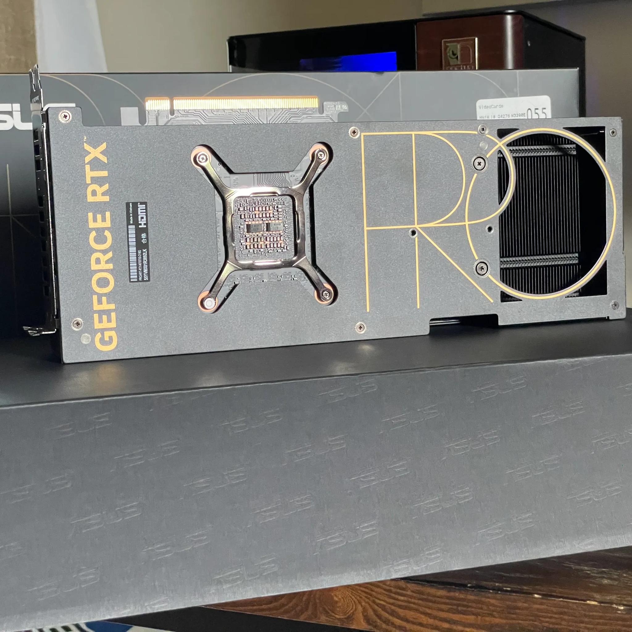 Asus Proart RTX 4070 Ti Super 16 GB