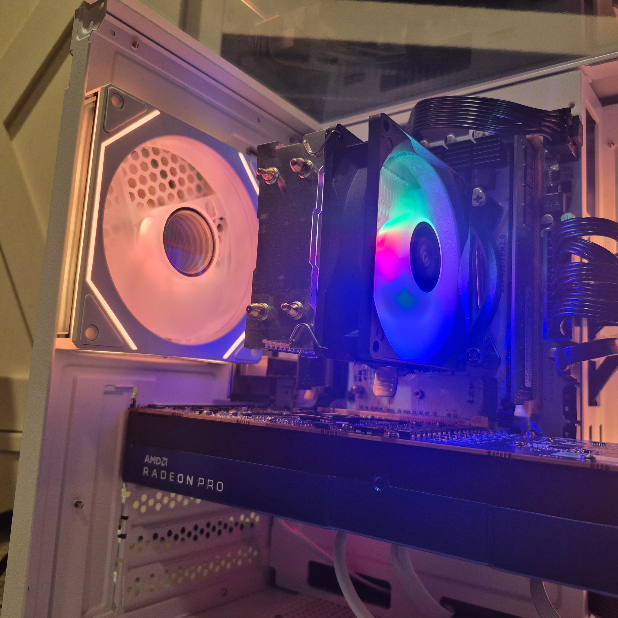 Xeon 8 Core, 16GB DDR4, 8GB AMD, 512GB SSD, Win11